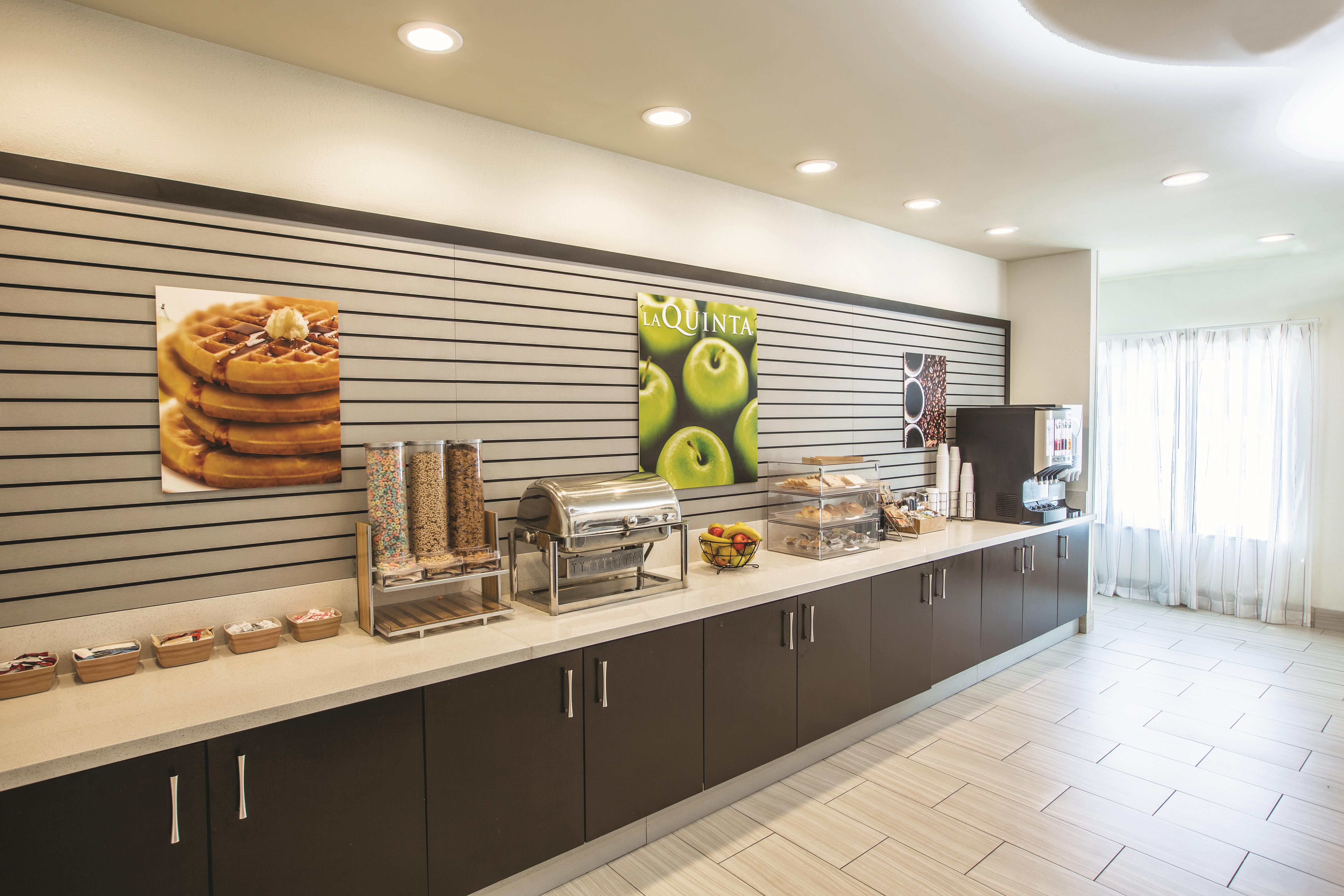 La Quinta Inn Amp Suites By Wyndham Hattiesburg I 59