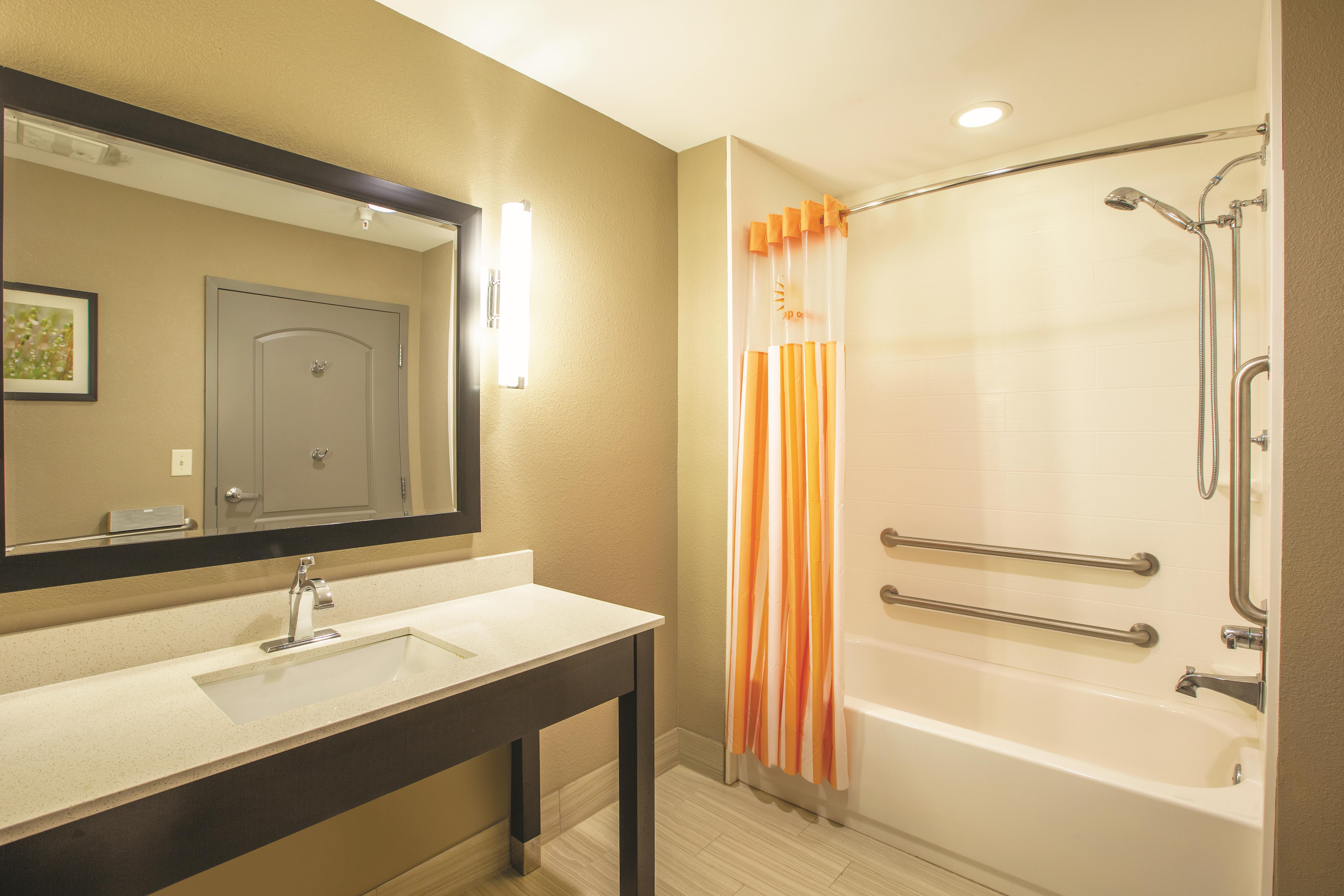 La Quinta Inn Amp Suites By Wyndham Hattiesburg I 59