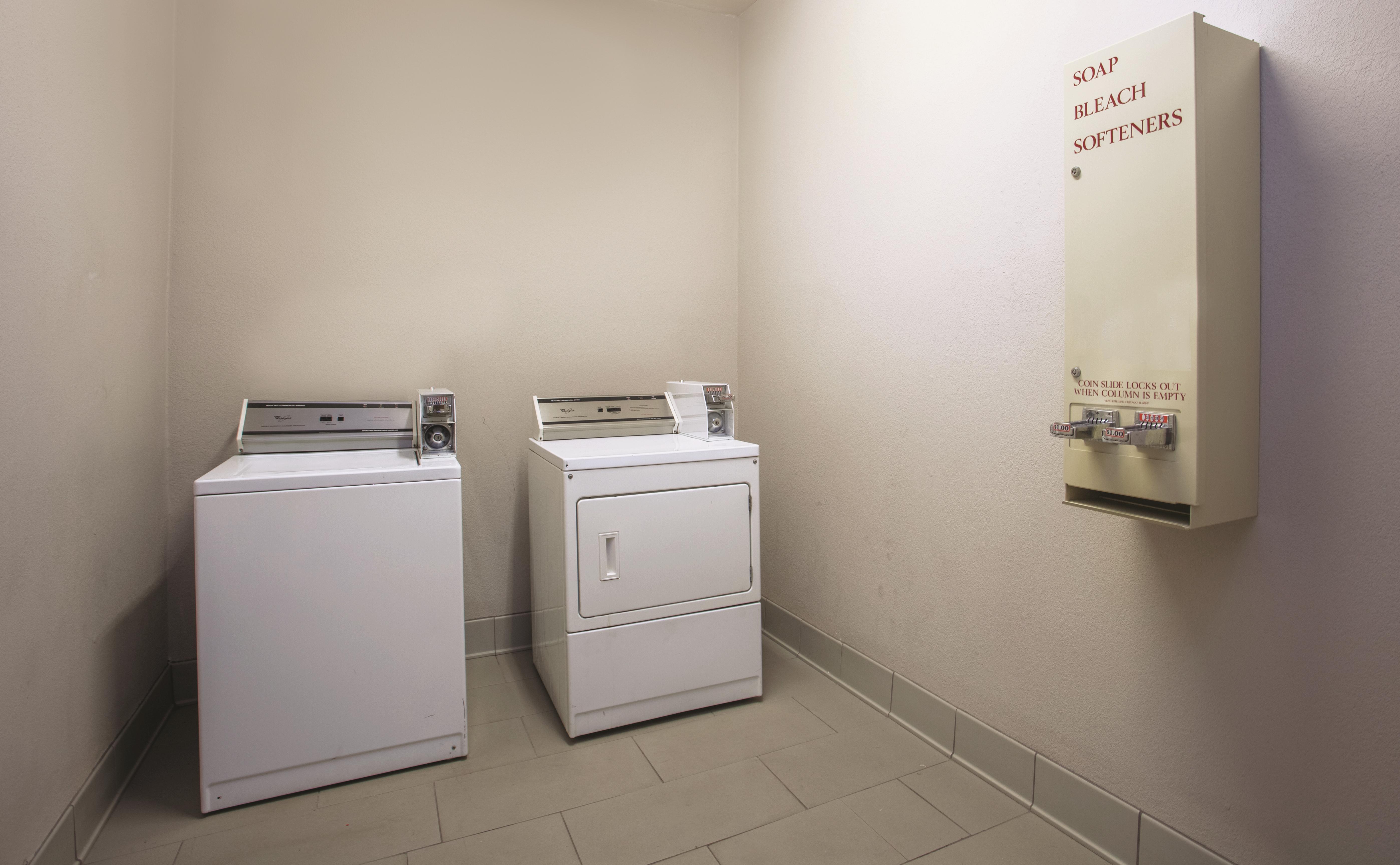 Property amenity at La Quinta Inn & Suites by Wyndham Jackson Airport in Pearl, Mississippi