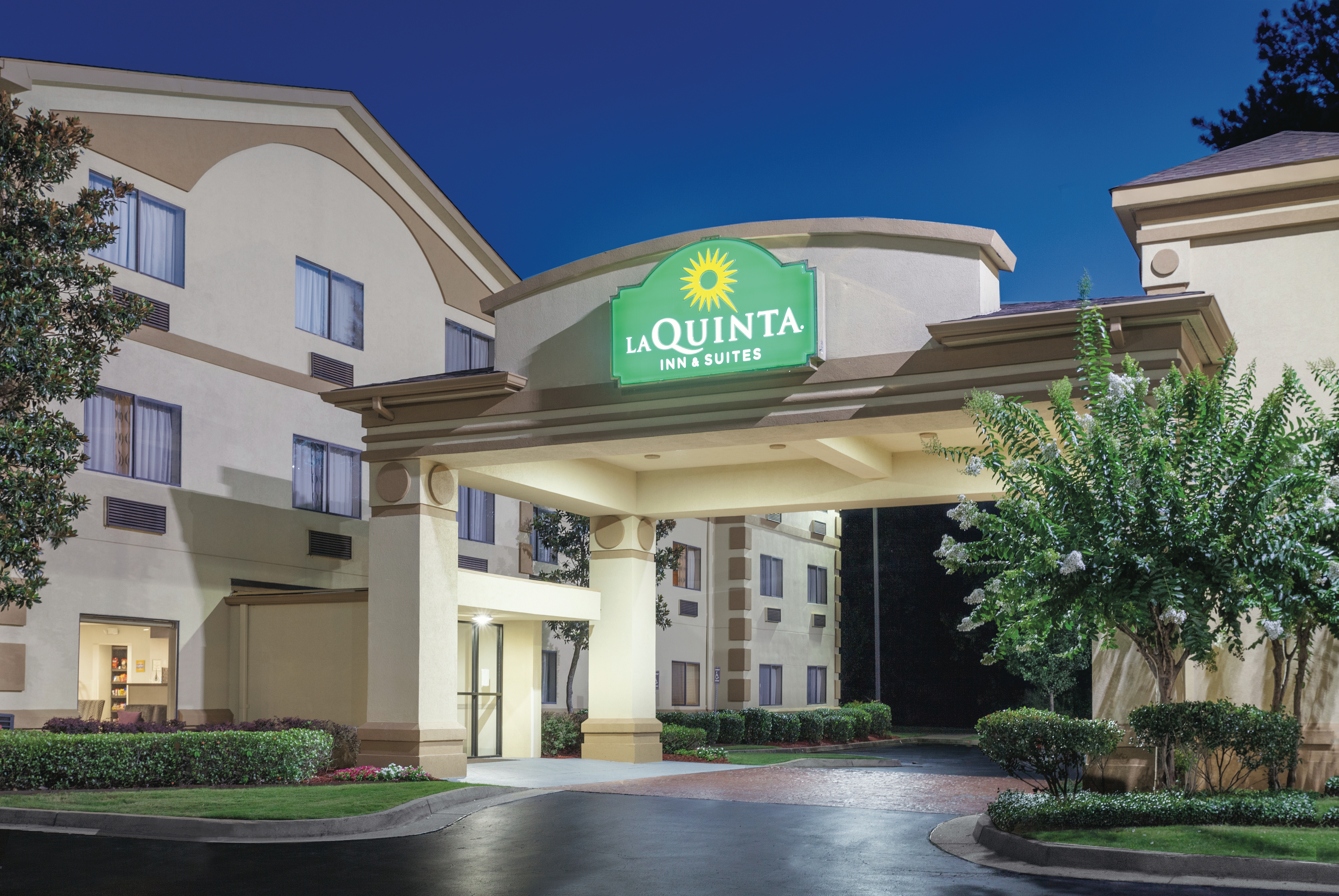 La Quinta Inn Amp Suites By Wyndham Jackson Airport Pearl