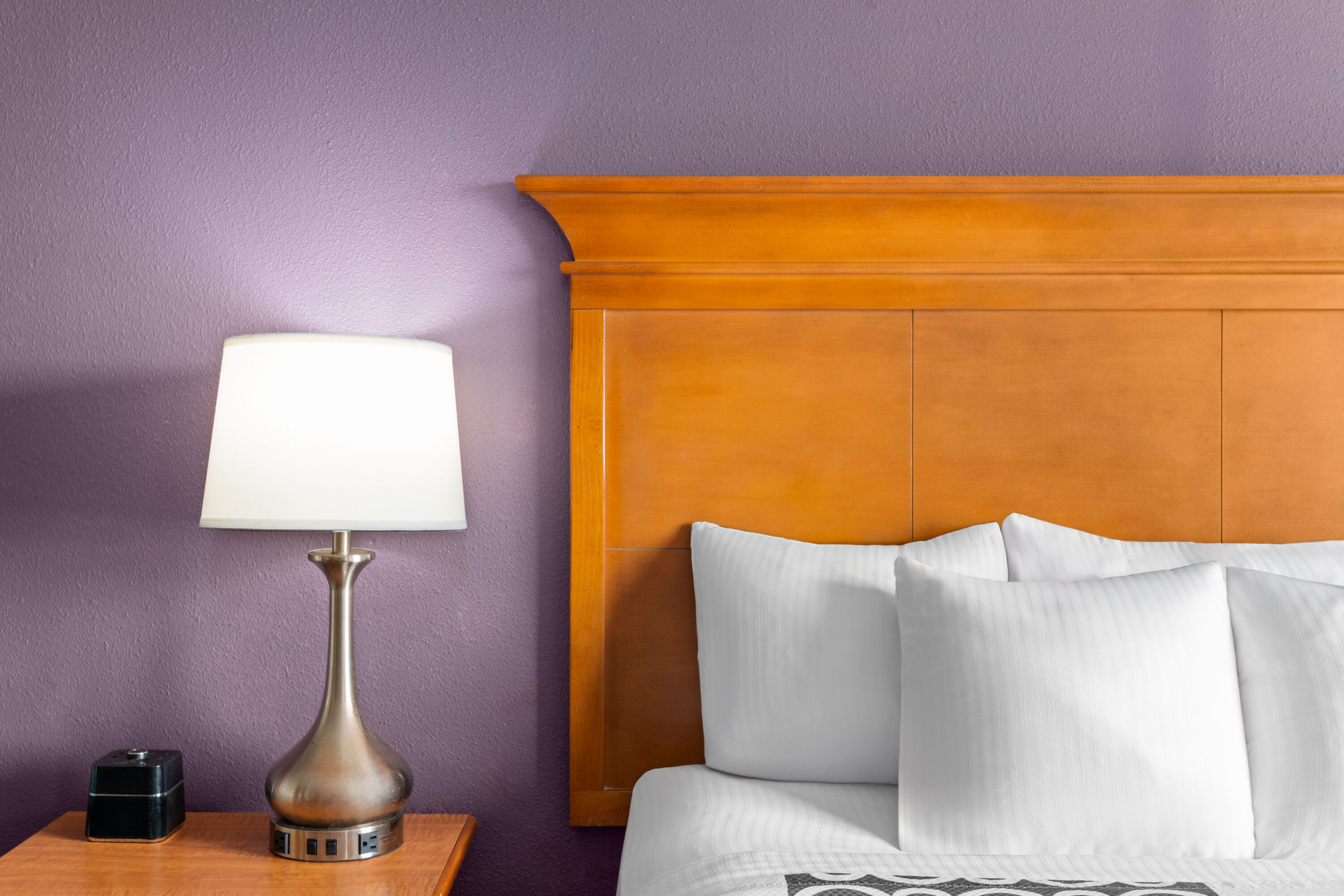 Guest room at the La Quinta Inn & Suites by Wyndham Jackson Airport/Pearl in Pearl, Mississippi