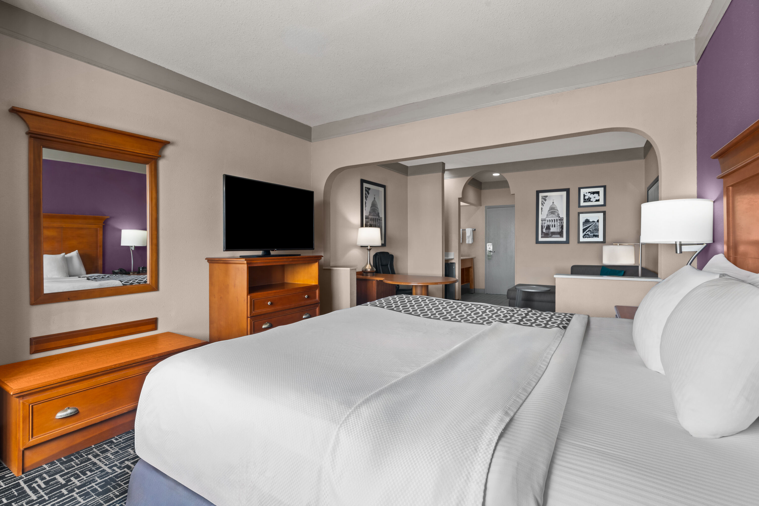 La Quinta Inn & Suites by Wyndham Jackson Airport/Pearl suite in Pearl, Mississippi