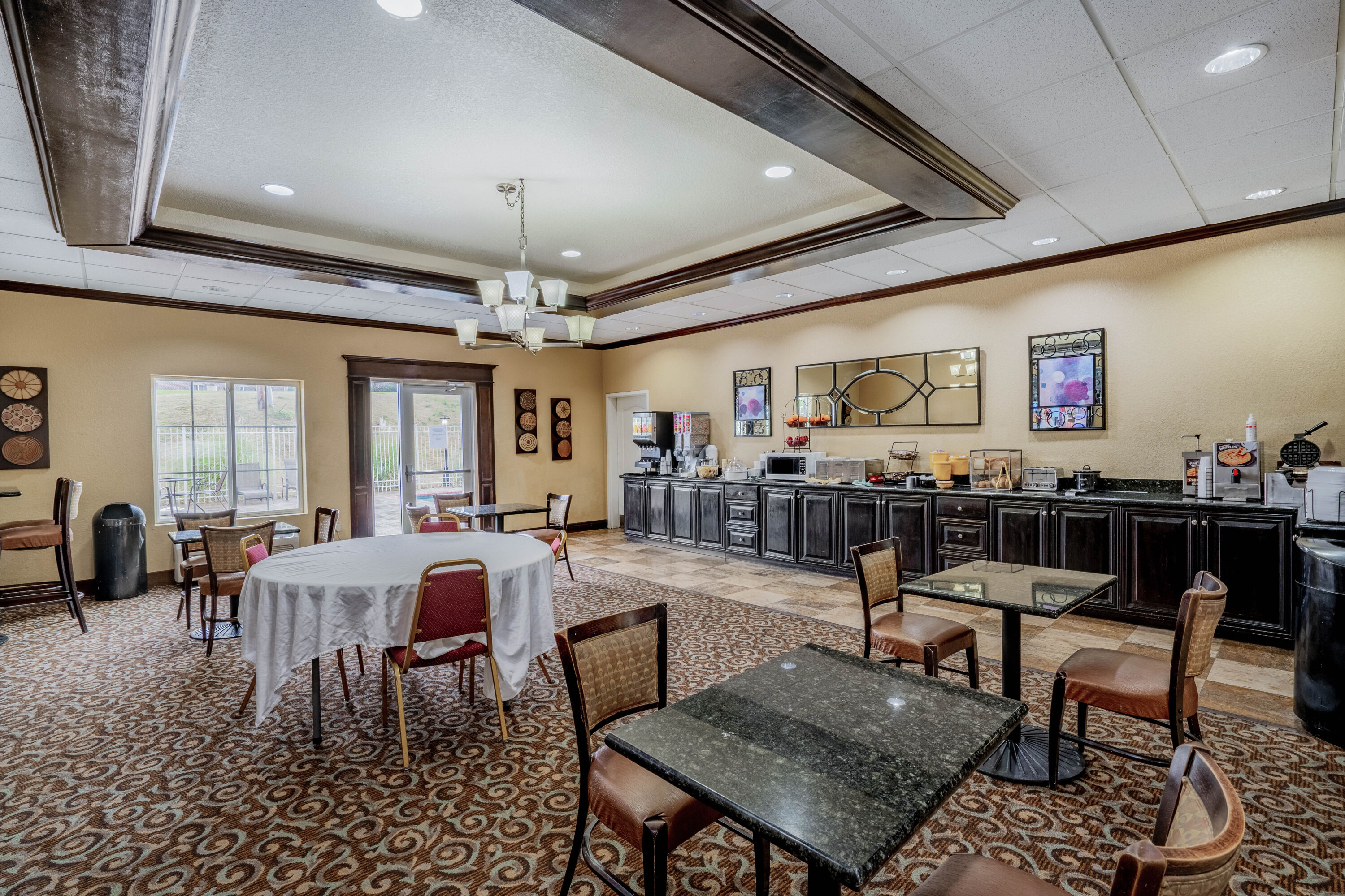 Free breakfast at La Quinta Inn & Suites by Wyndham Vicksburg in Vicksburg, Mississippi