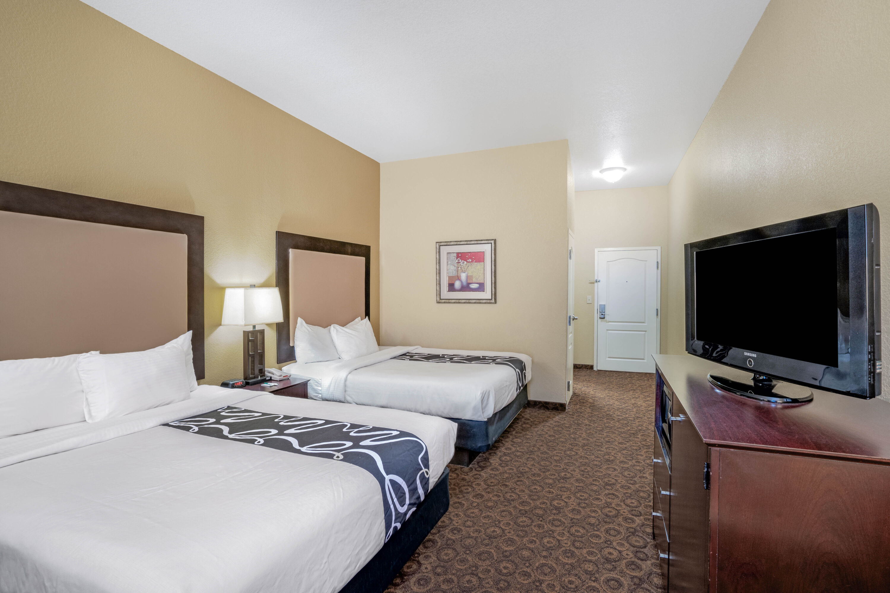Guest room at the La Quinta Inn & Suites by Wyndham Vicksburg in Vicksburg, Mississippi