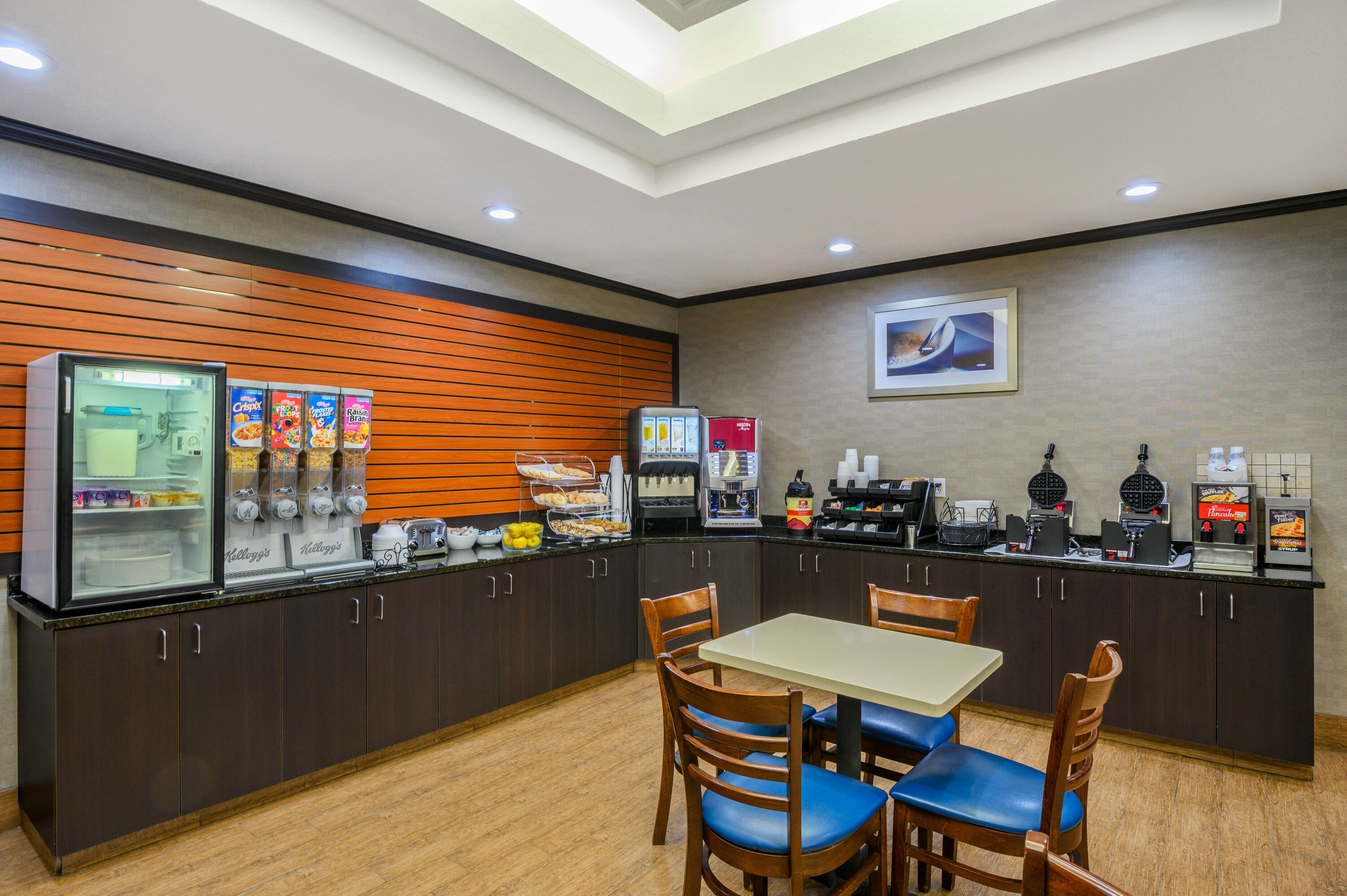 Free breakfast at La Quinta Inn & Suites by Wyndham Glendive in Glendive, Montana
