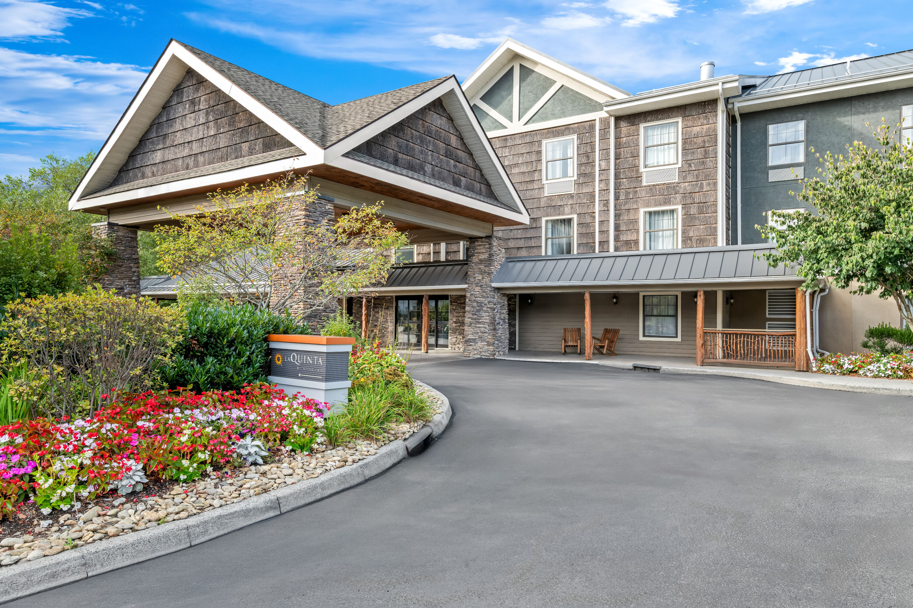 Exterior Day Image of La Quinta Inn & Suites by Wyndham Boone University hotel in Boone, North Carolina