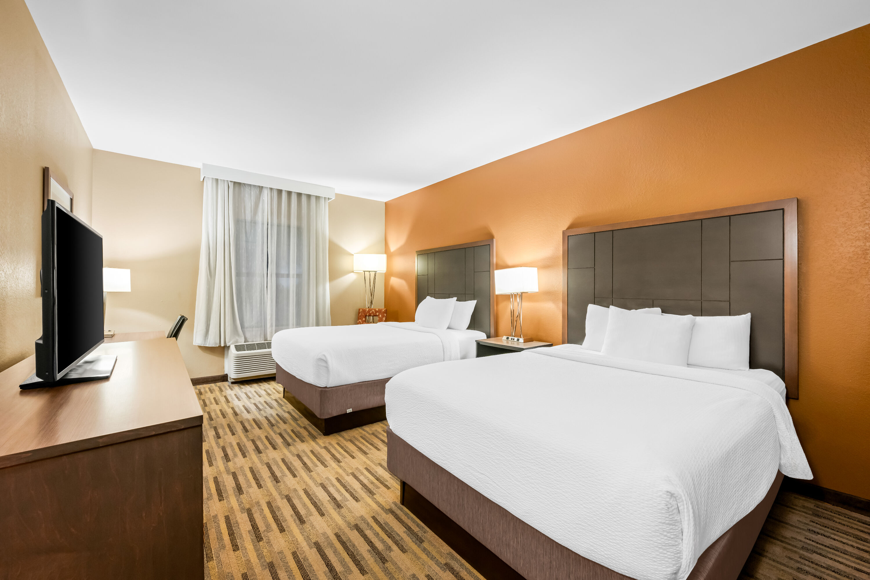 Double bed guest room at the La Quinta Inn & Suites by Wyndham Boone University in Boone, North Carolina