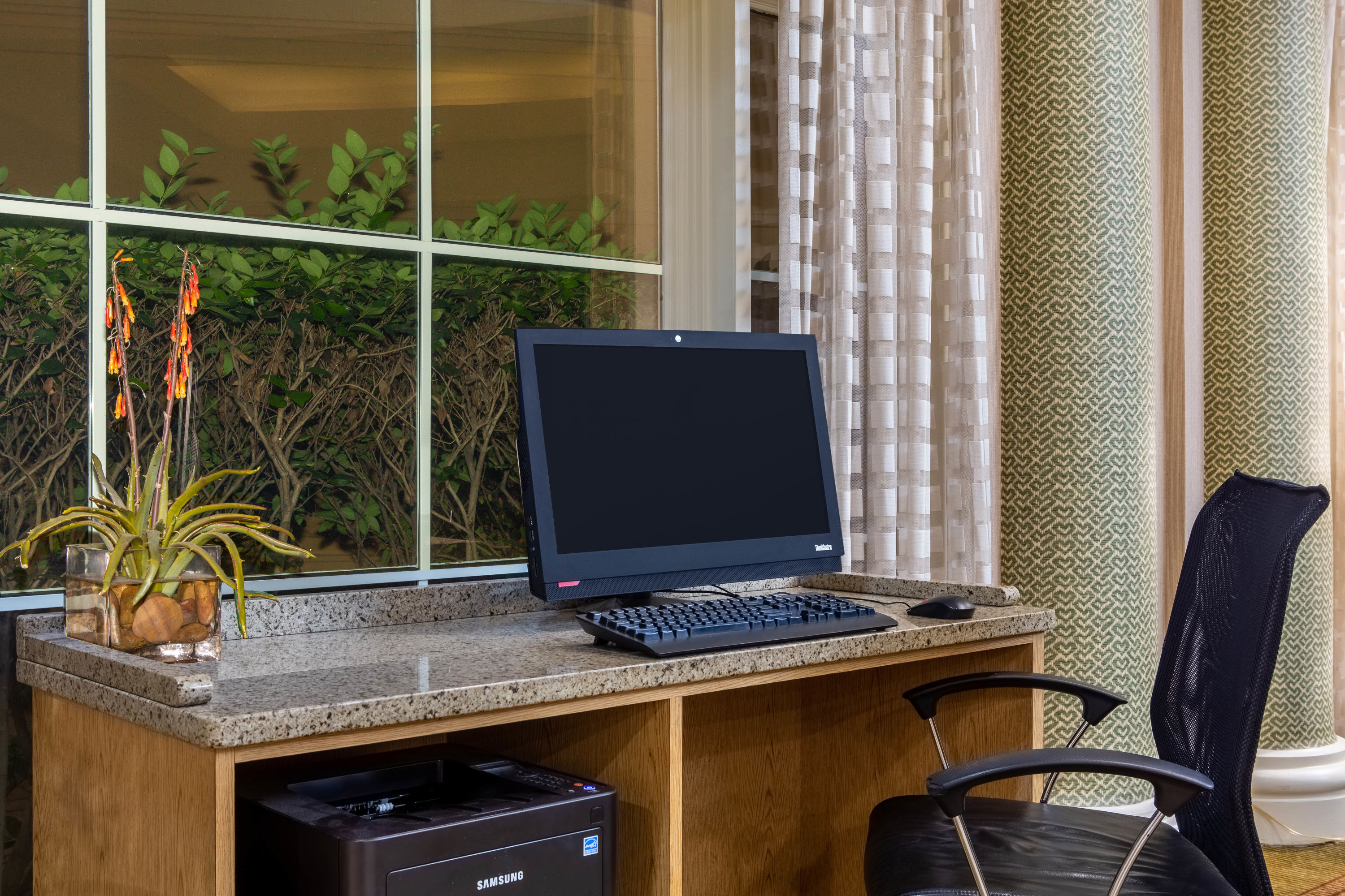 La Quinta Inn & Suites by Wyndham Charlotte Airport South business center in Charlotte, North Carolina