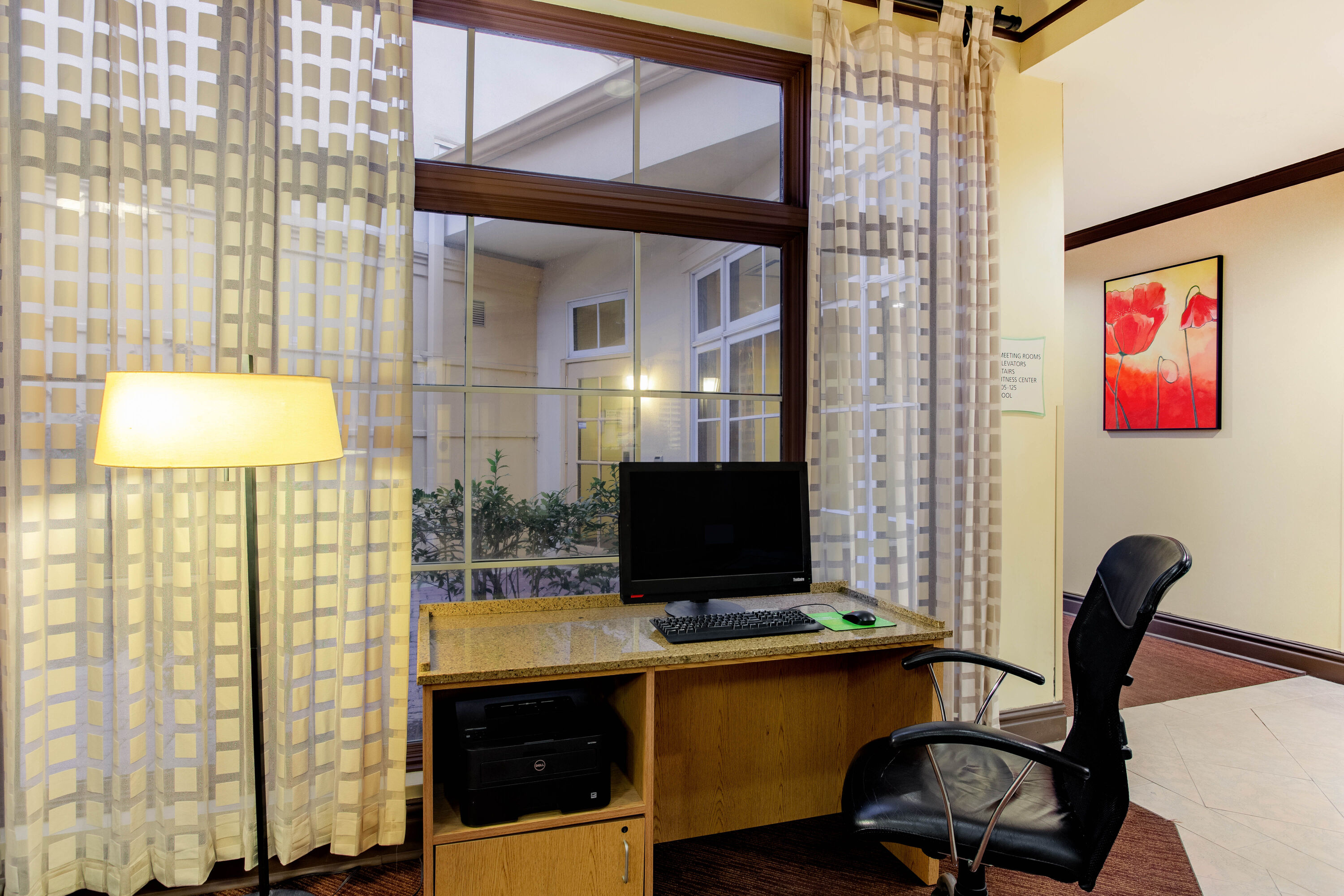 La Quinta Inn & Suites by Wyndham Raleigh/Durham Southpoint business center in Durham, North Carolina