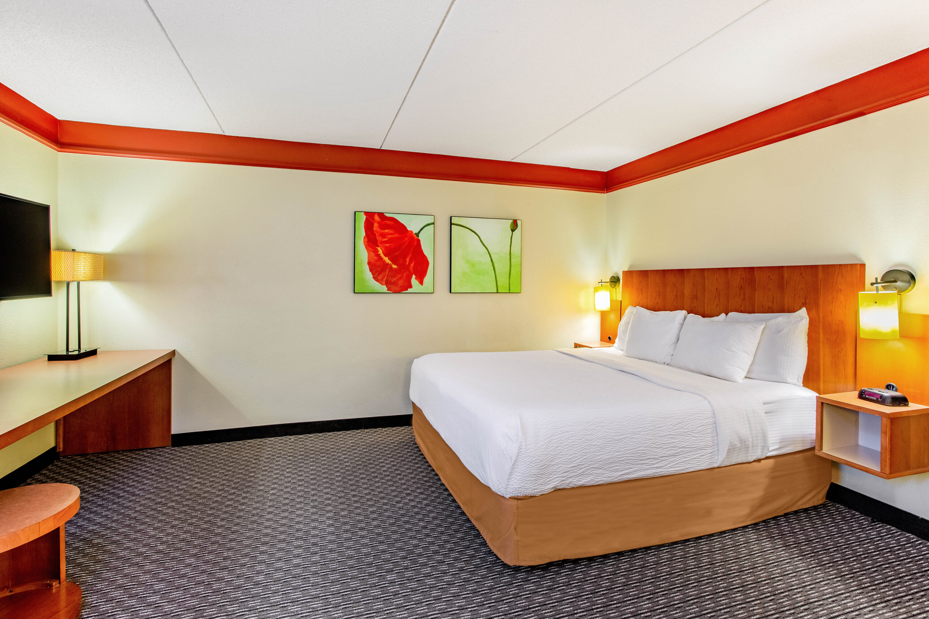 Guest room at the La Quinta Inn & Suites by Wyndham Raleigh/Durham Southpoint in Durham, North Carolina