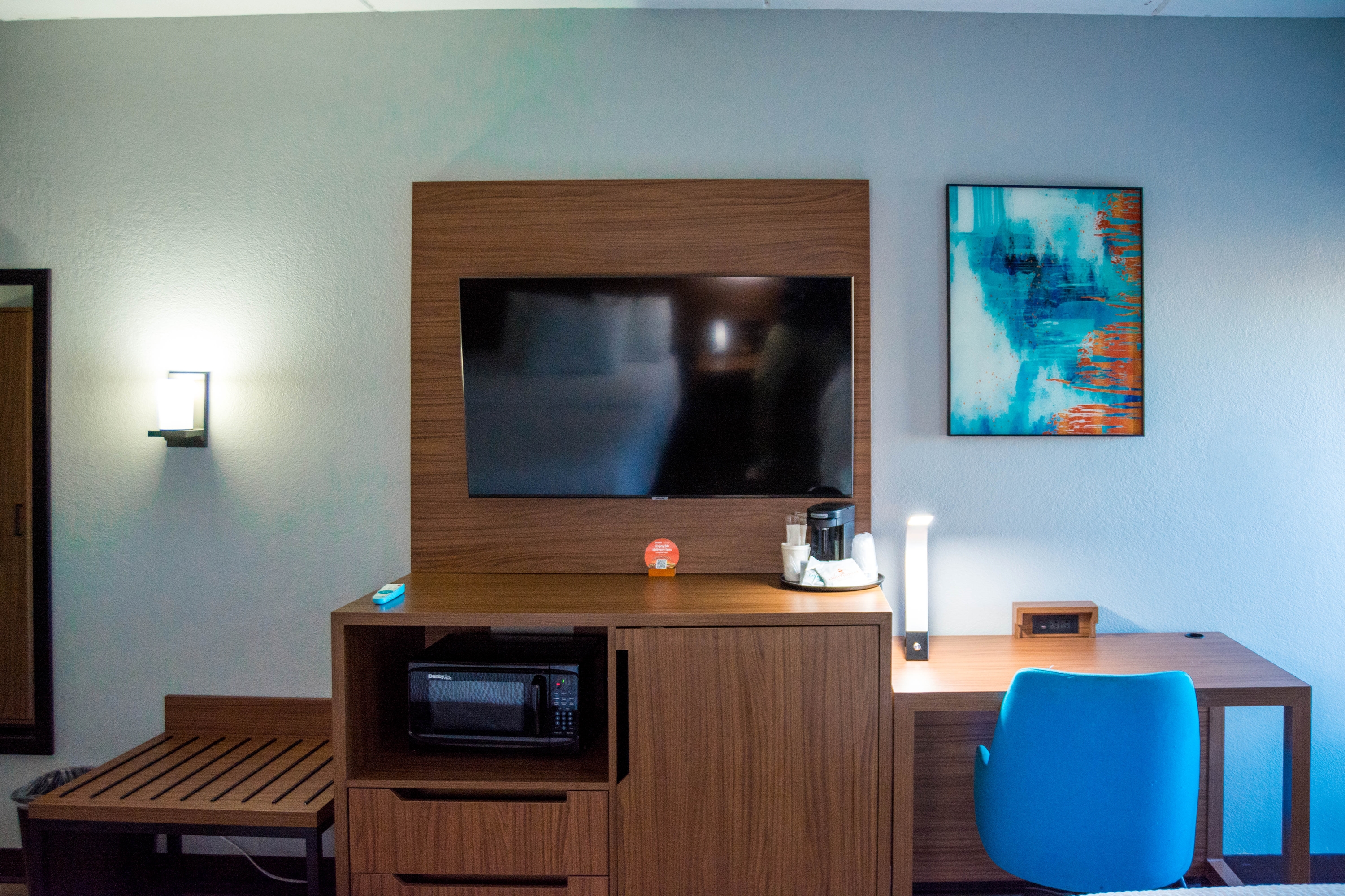 Guest room at the La Quinta Inn & Suites by Wyndham Fayetteville I-95 in Fayetteville, North Carolina