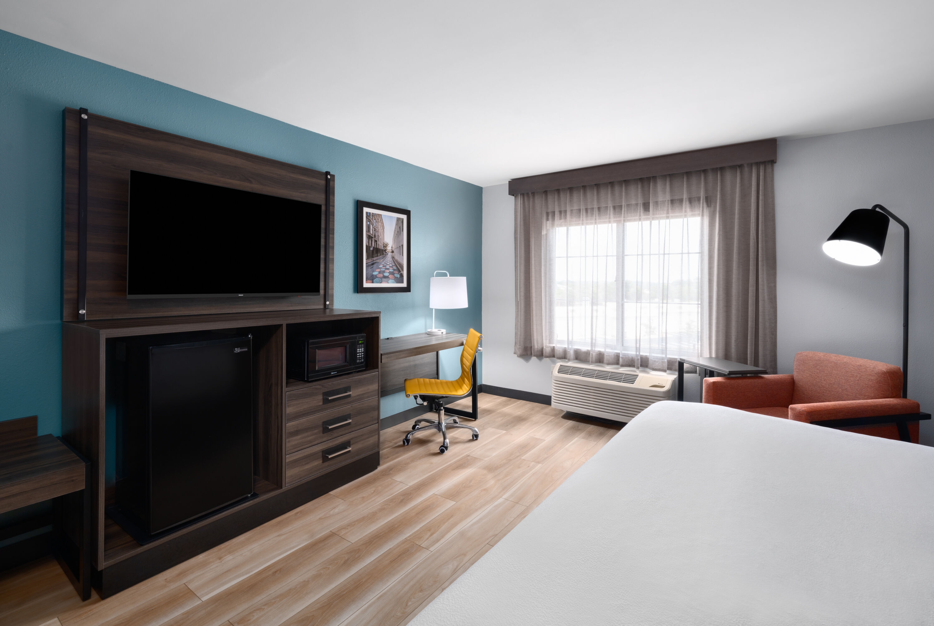 Guest room at the La Quinta Inn & Suites by Wyndham Greensboro NC in Greensboro, North Carolina