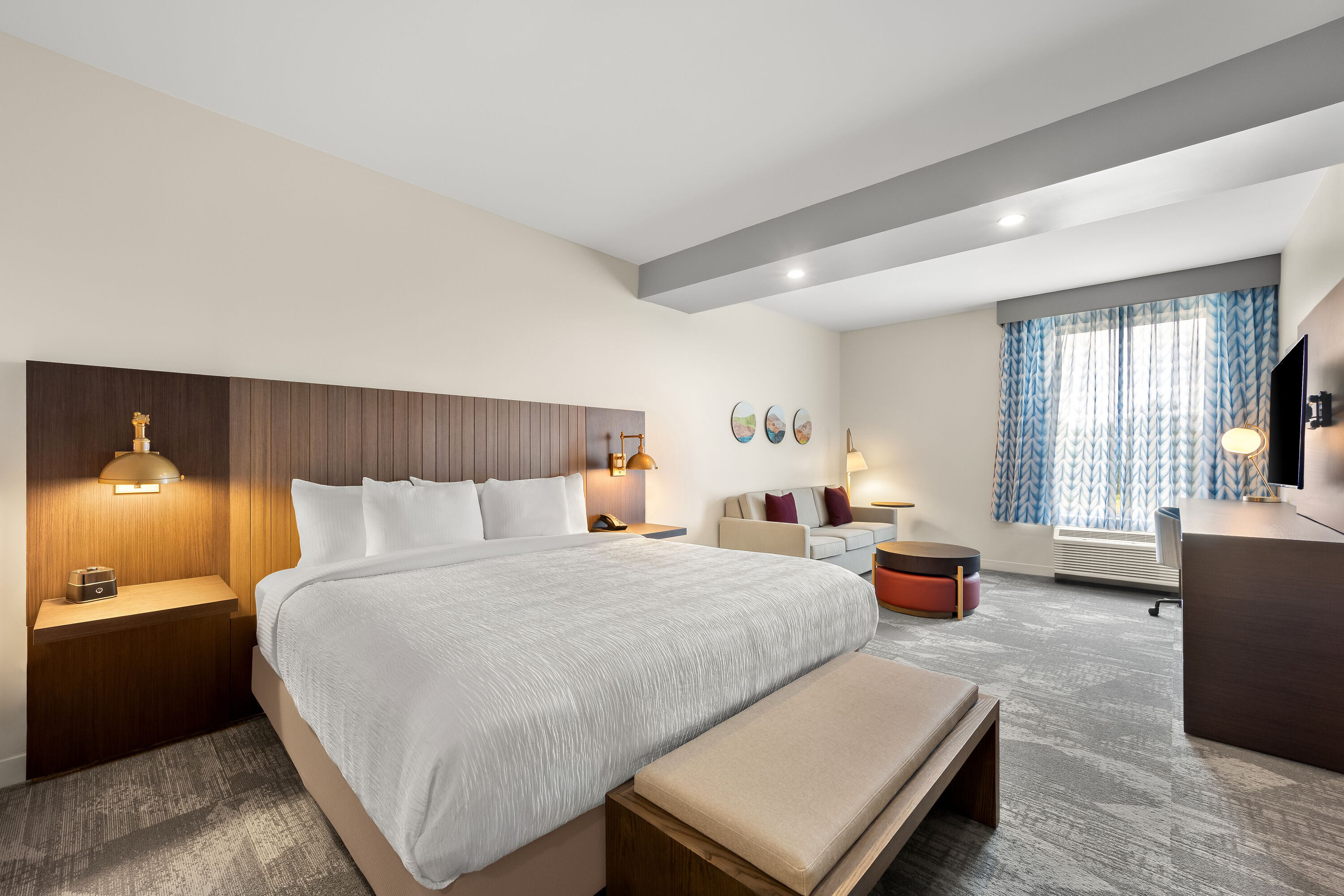 La Quinta Inn & Suites by Wyndham Mebane suite in Mebane, North Carolina