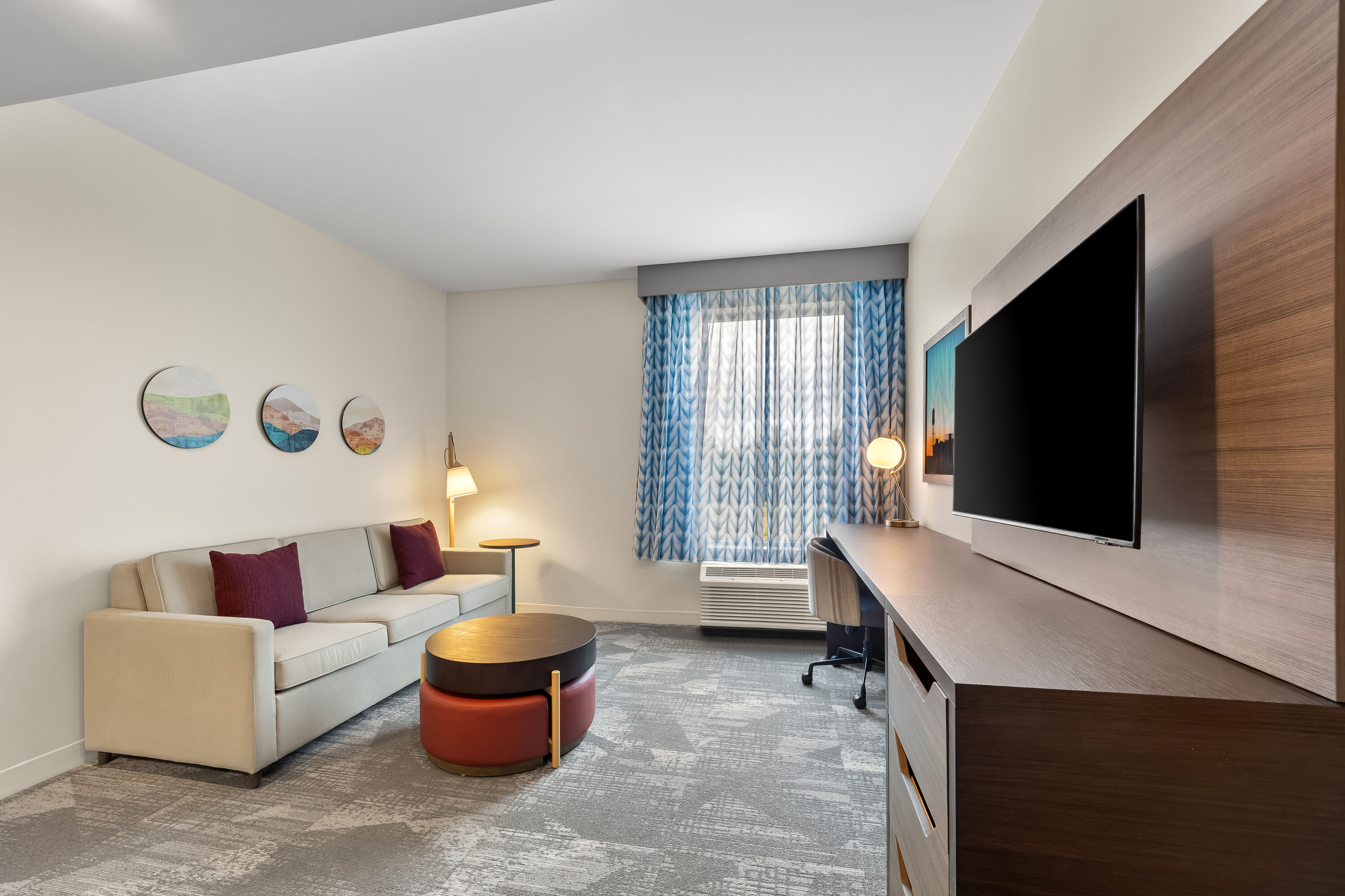 La Quinta Inn & Suites by Wyndham Mebane suite in Mebane, North Carolina