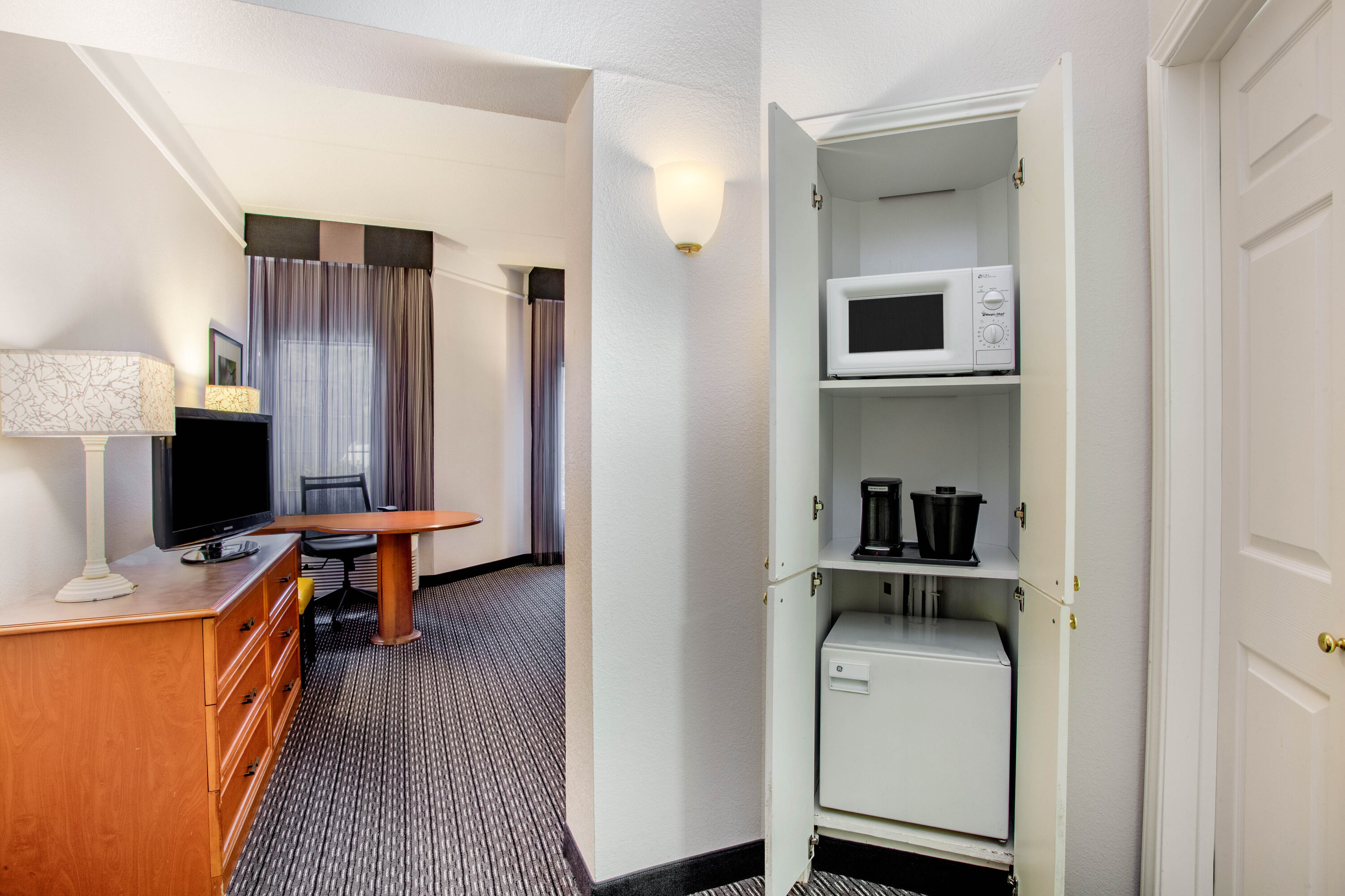 La Quinta Inn Suites by Wyndham Raleigh Durham Airport Morrisville