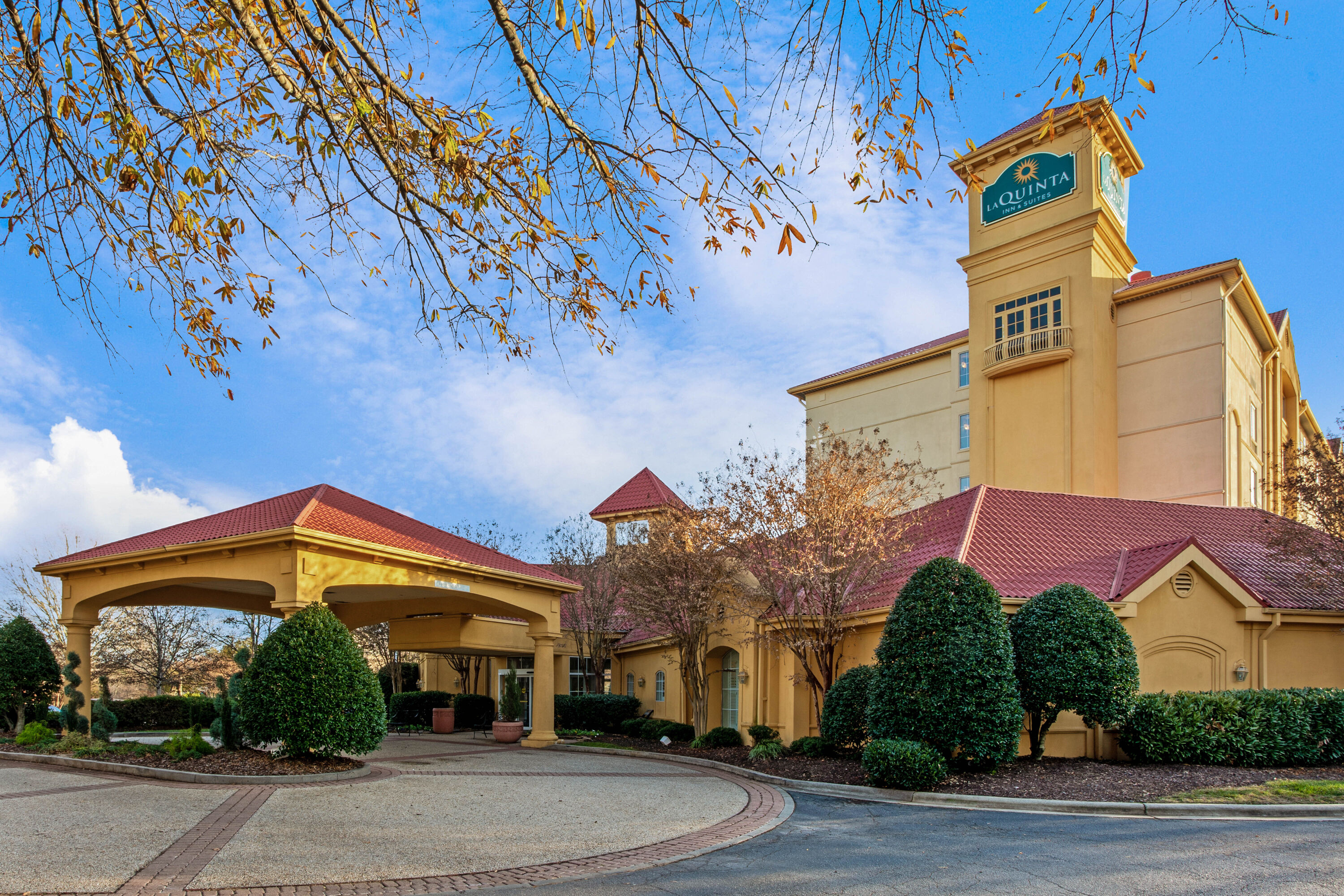 La Quinta Inn & Suites by Wyndham WinstonSalem WinstonSalem, NC Hotels