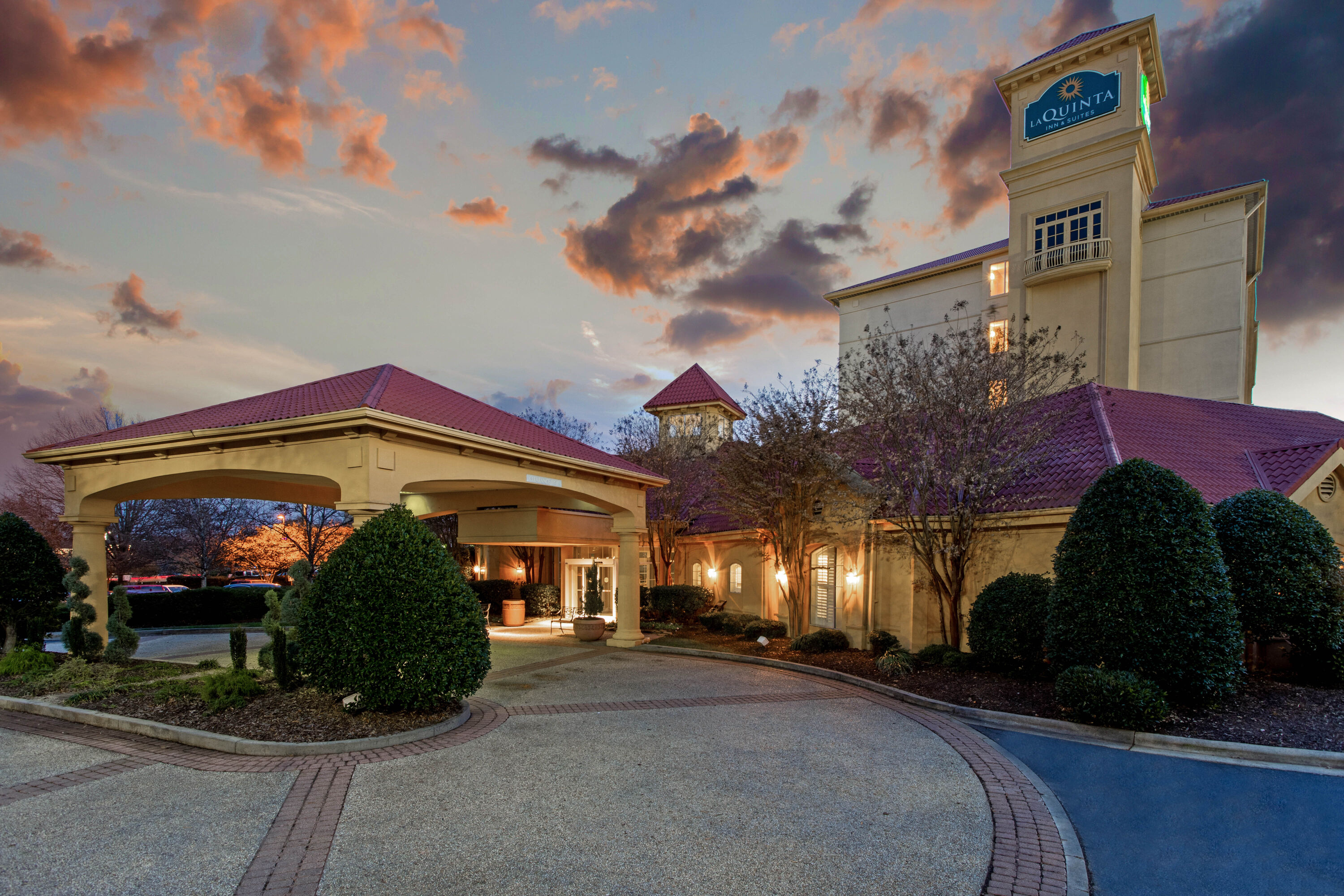 La Quinta Inn & Suites by Wyndham WinstonSalem WinstonSalem, NC Hotels