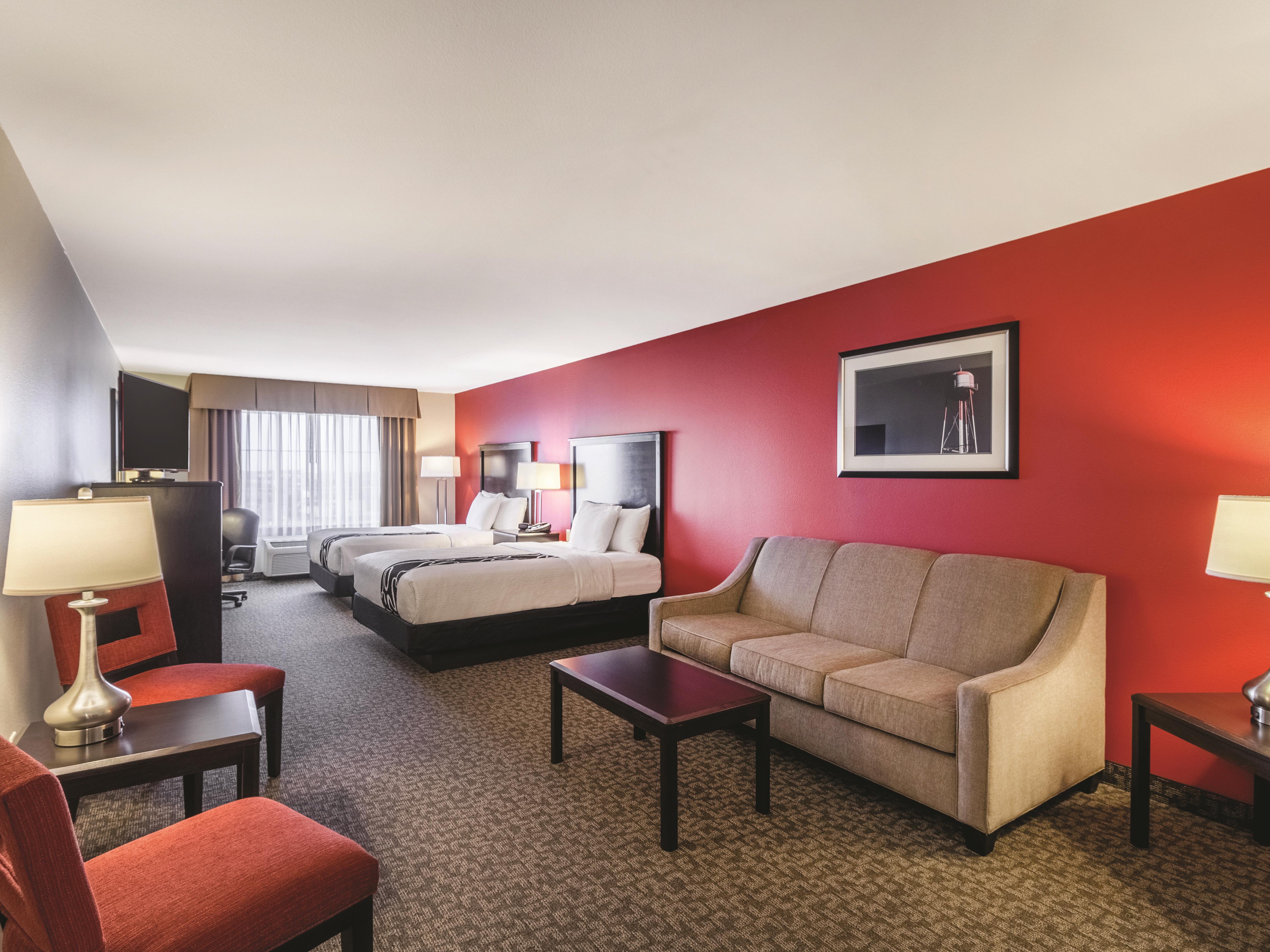Guest room at the La Quinta Inn & Suites by Wyndham Fargo-Medical Center in Fargo, North Dakota