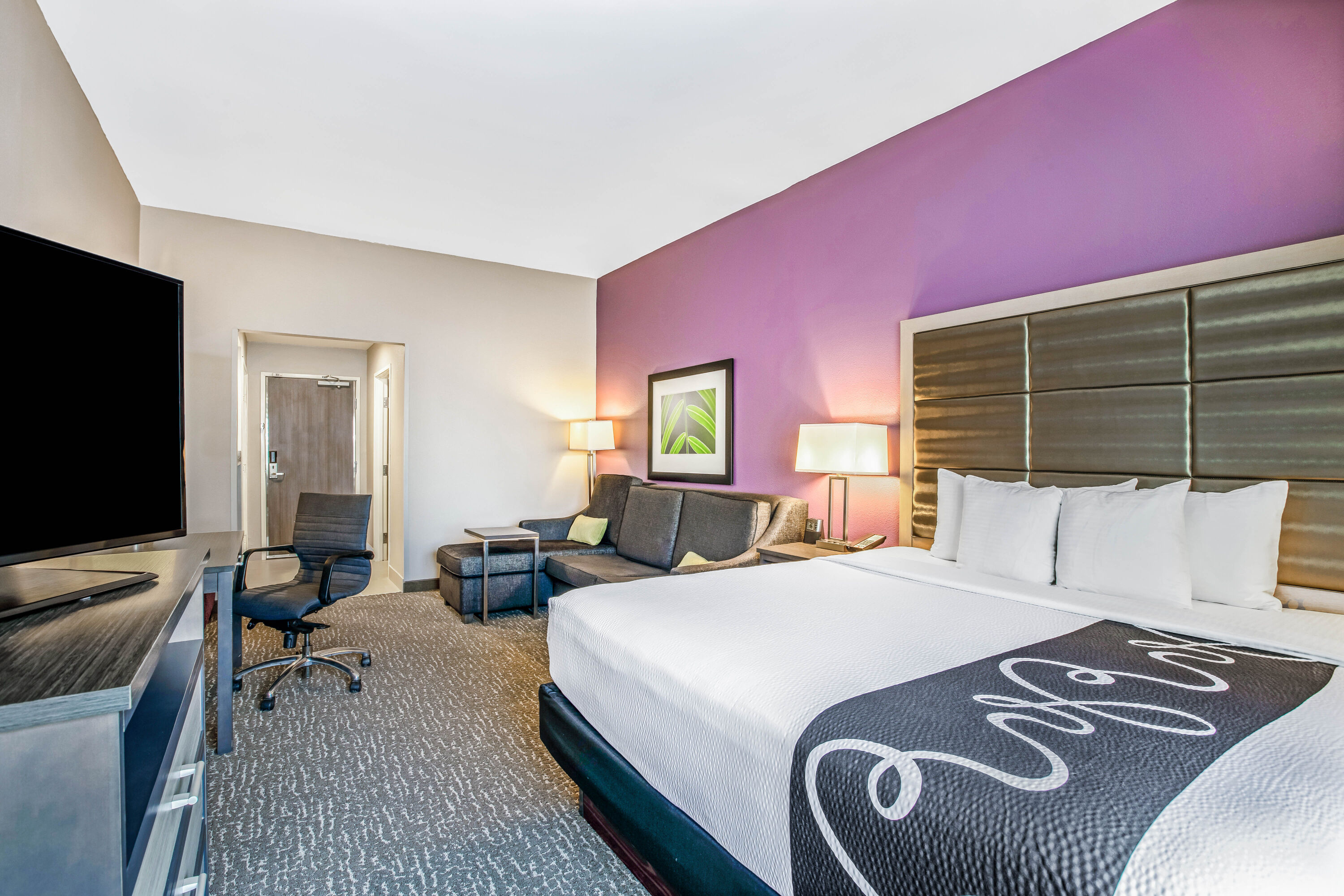 Guest room at the La Quinta Inn & Suites by Wyndham Kearney in Kearney, Nebraska