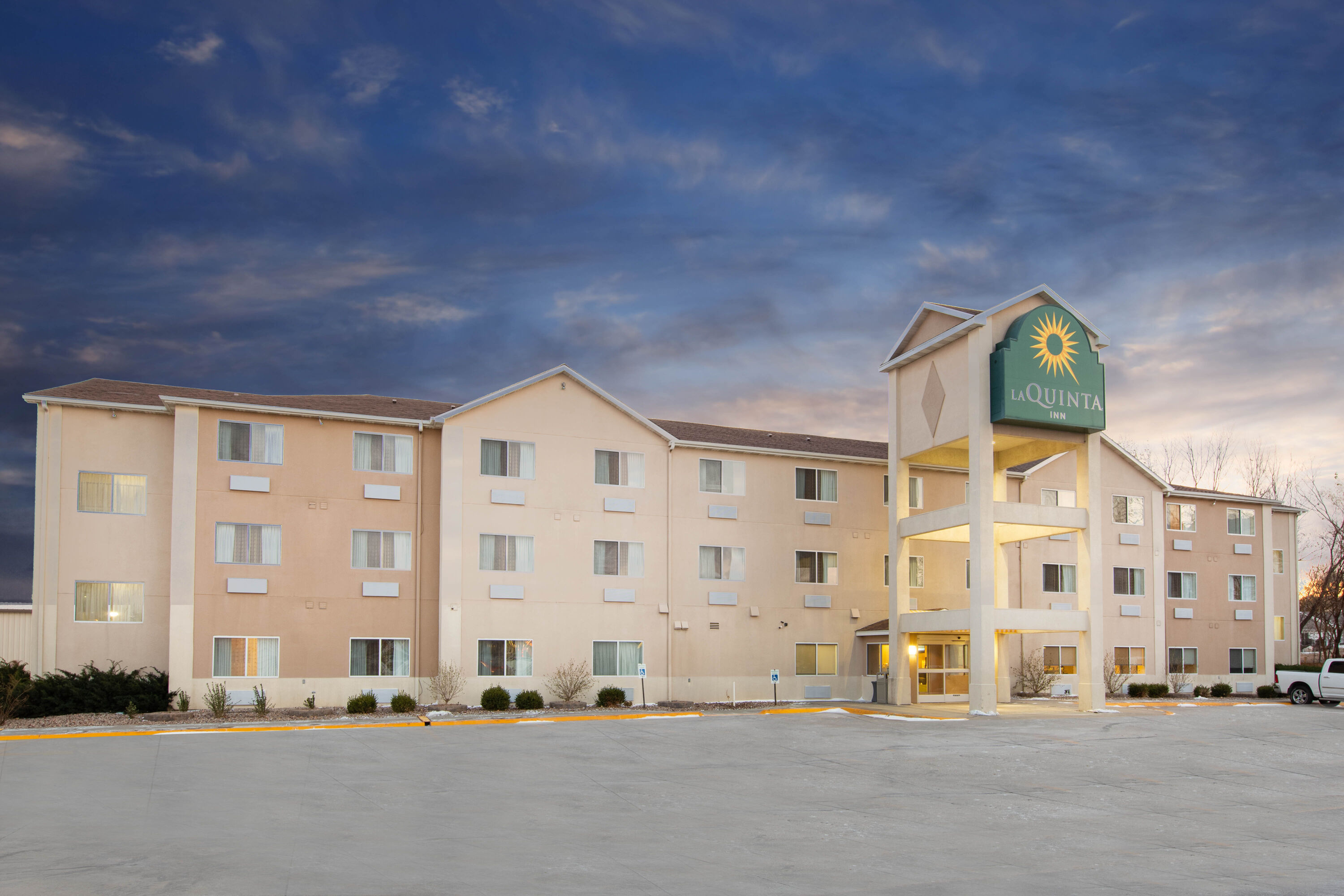 La Quinta Inn by Wyndham Lincoln Lincoln, NE Hotels