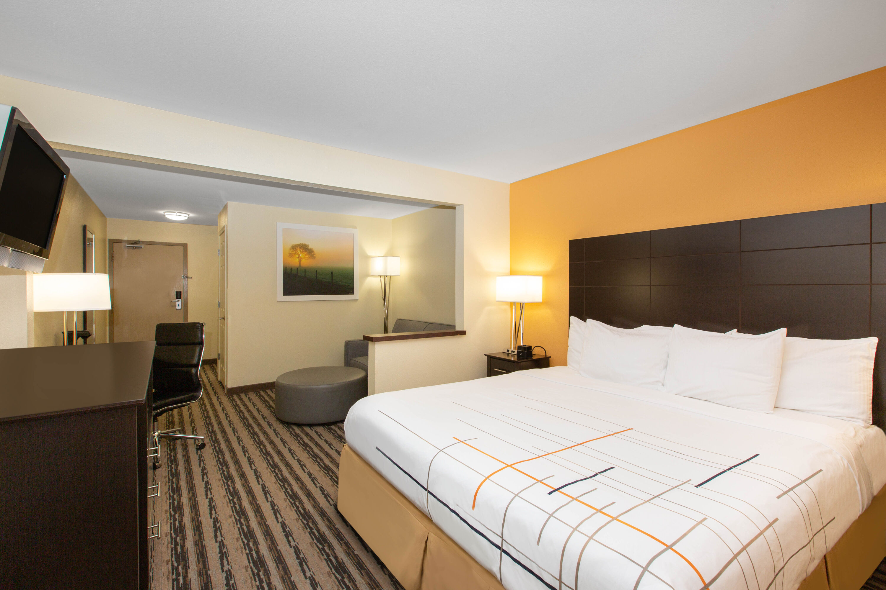 La Quinta Inn by Wyndham Lincoln suite in Lincoln, Nebraska