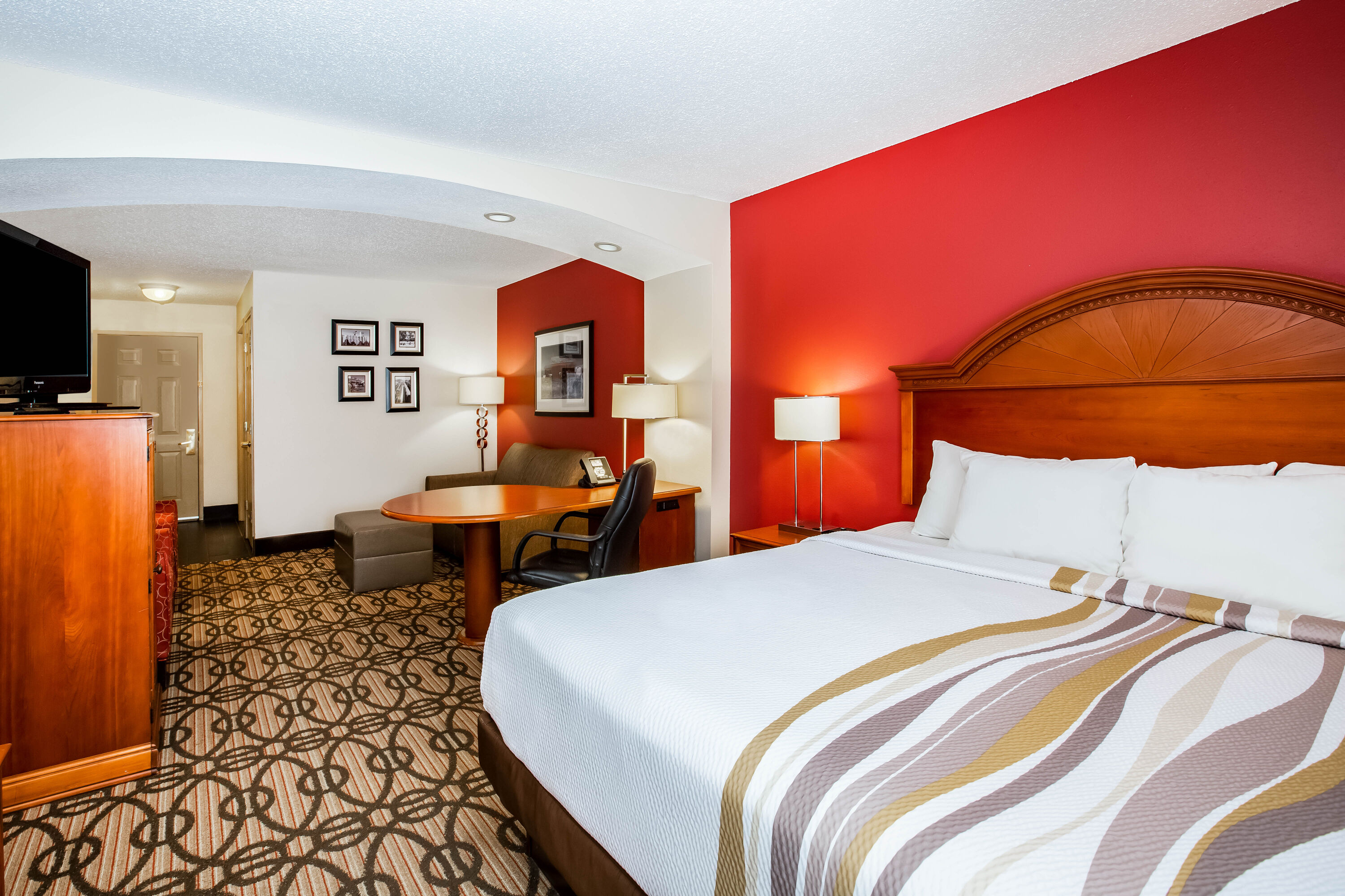 La Quinta Inn & Suites by Wyndham North Platte suite in North Platte, Nebraska