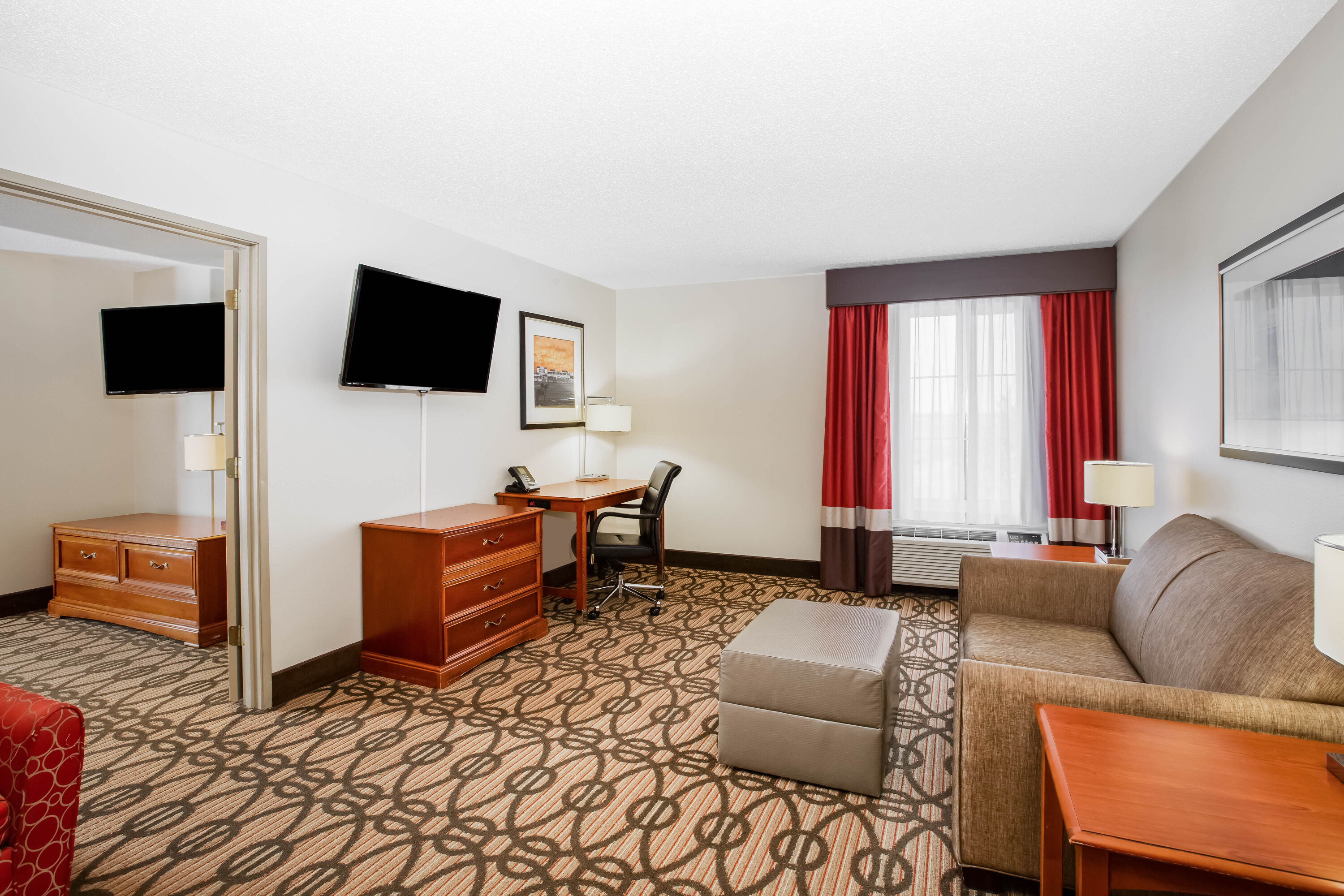 La Quinta Inn & Suites by Wyndham North Platte suite in North Platte, Nebraska