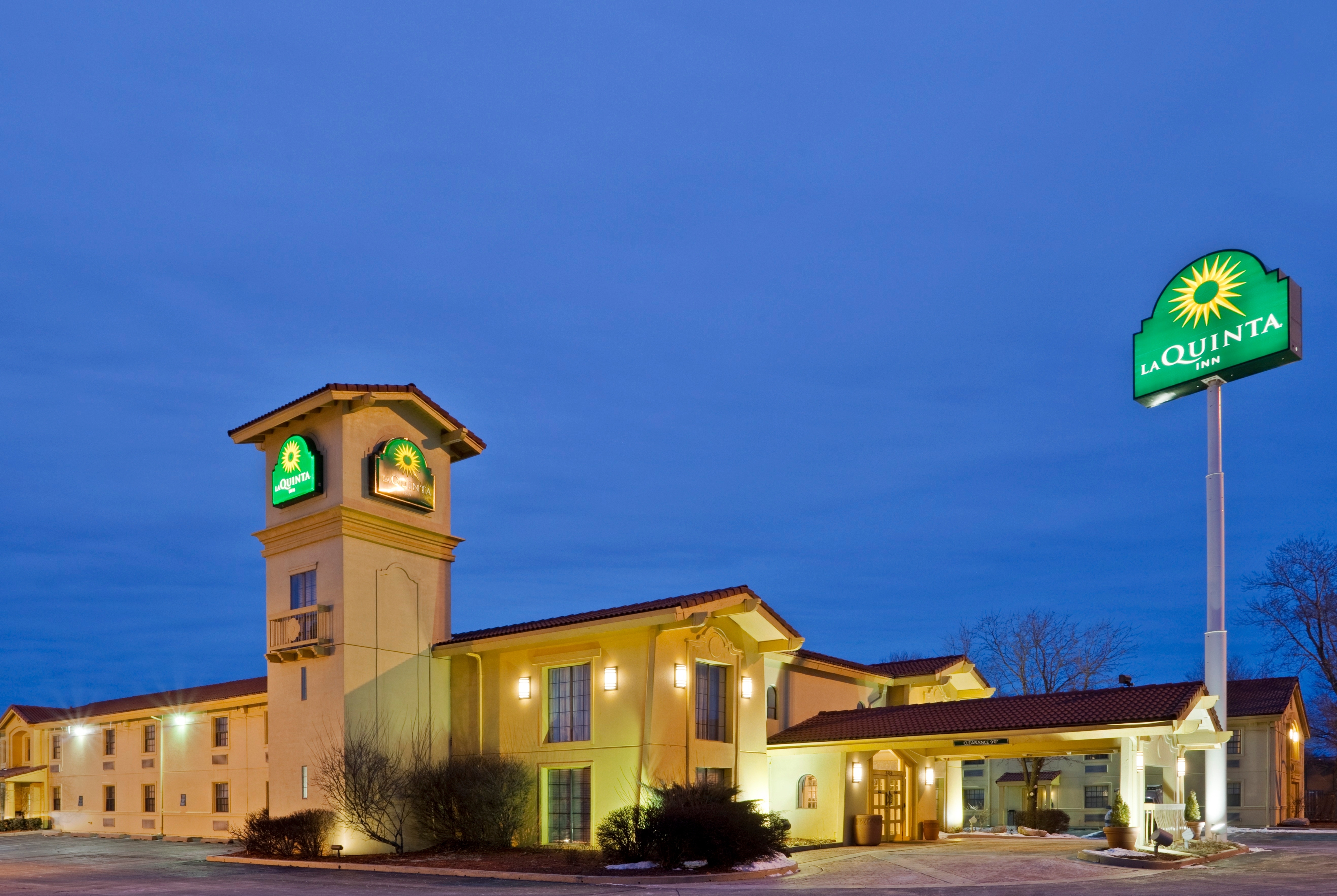 Exterior of La Quinta Inn by Wyndham Omaha West hotel in Omaha, Nebraska