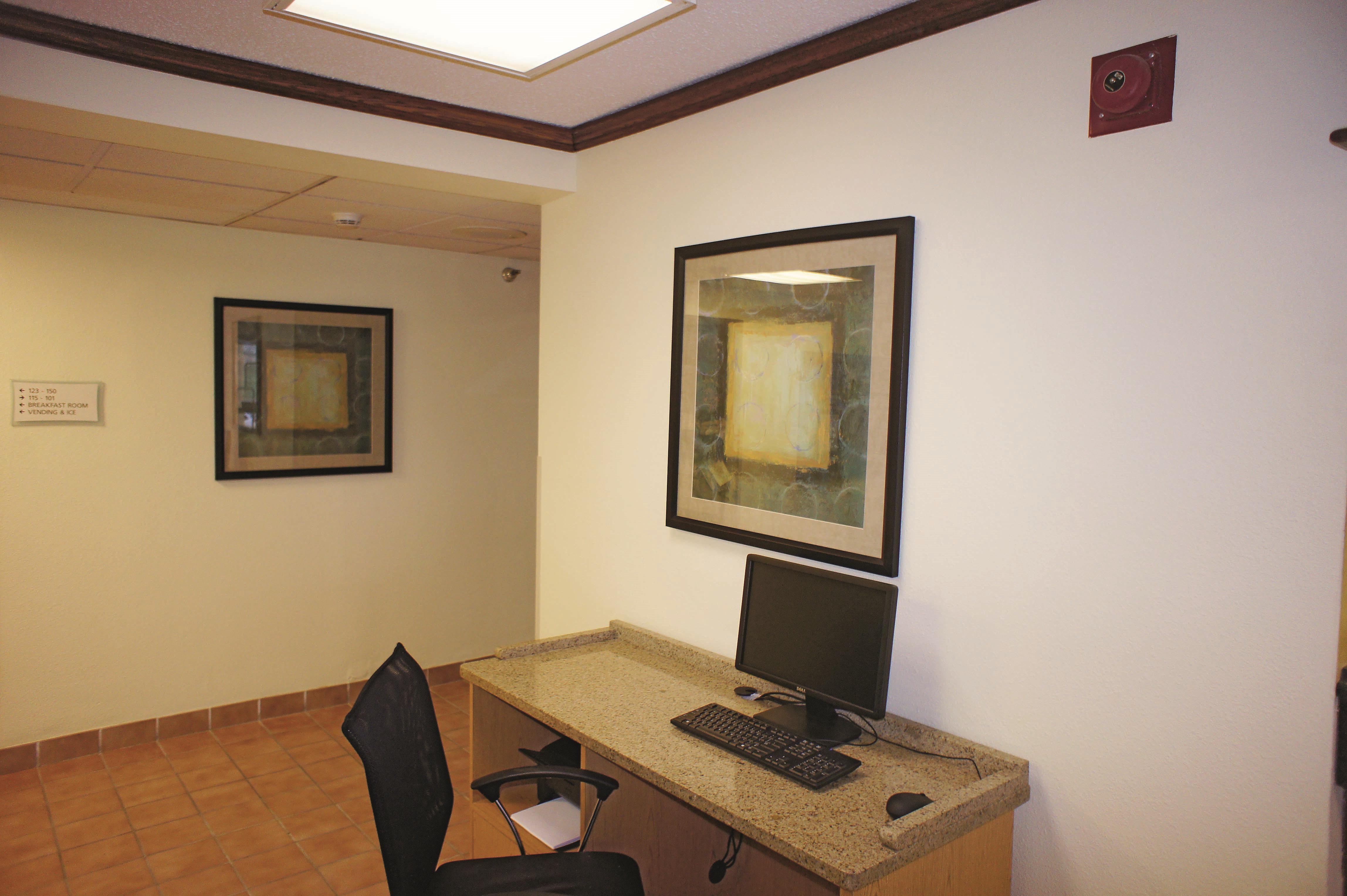 La Quinta Inn by Wyndham Omaha Southwest business center in Omaha, Nebraska