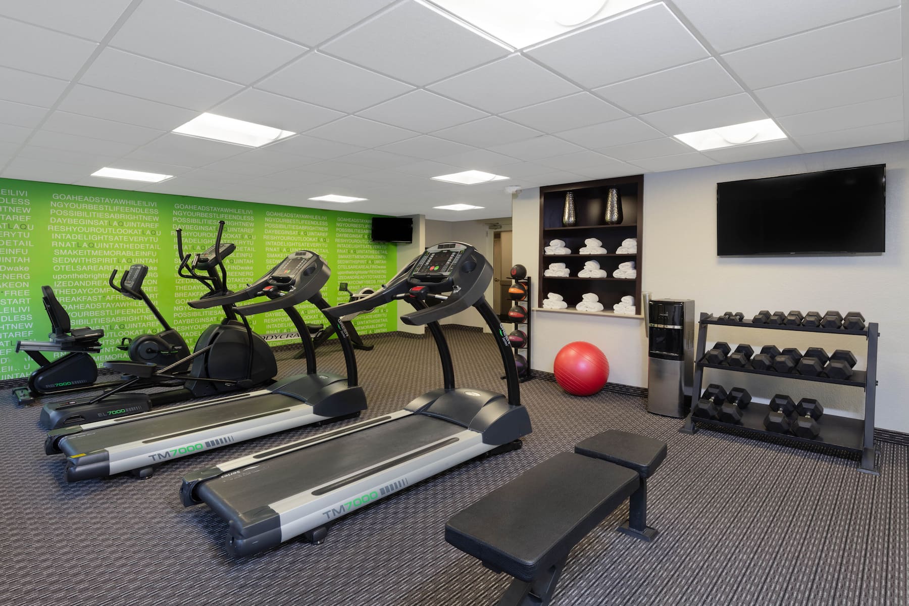 Fitness room at La Quinta Inn & Suites by Wyndham Clifton/Rutherford in Clifton, New Jersey