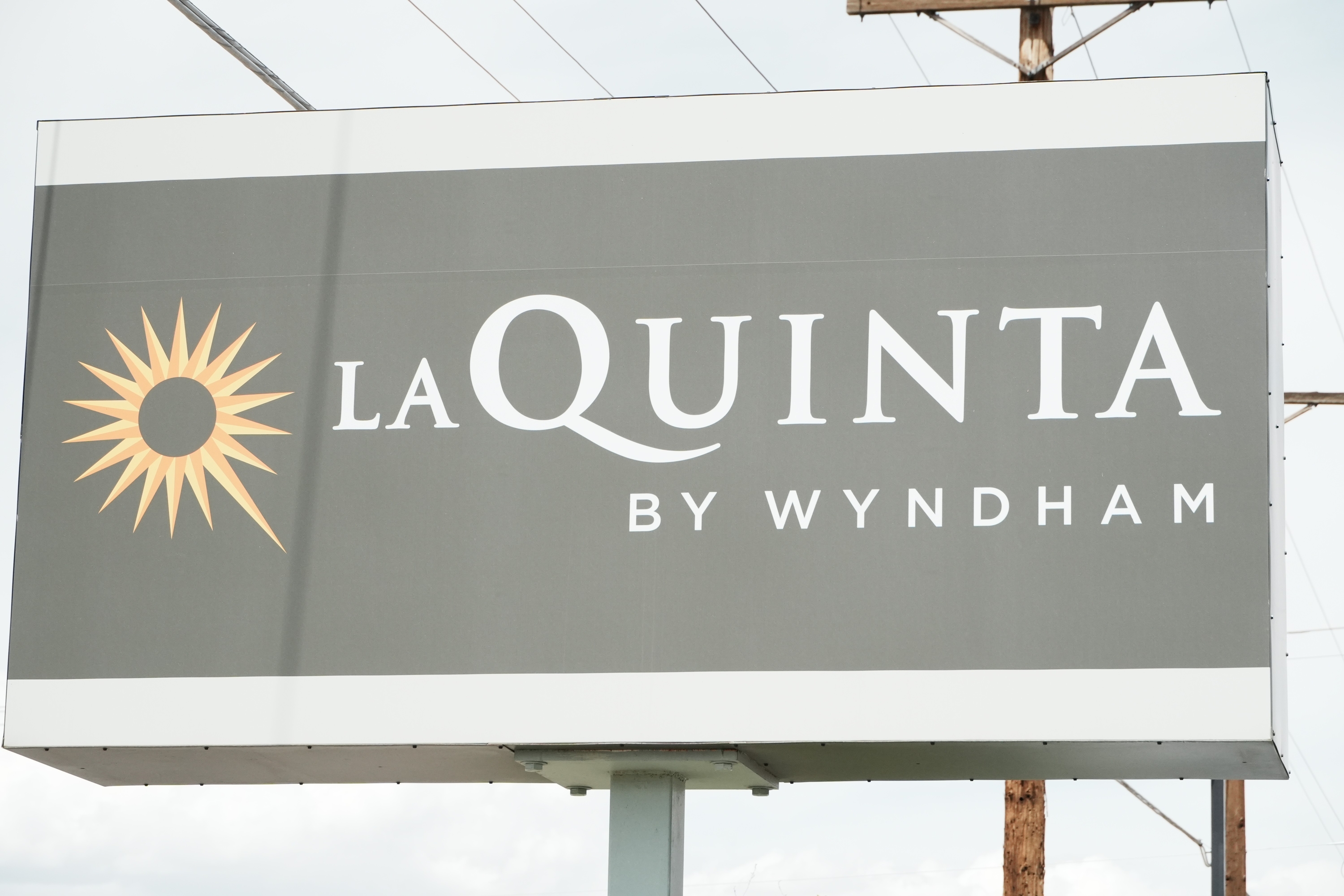 Exterior of La Quinta Inn by Wyndham Albuquerque Airport hotel in Albuquerque, New Mexico
