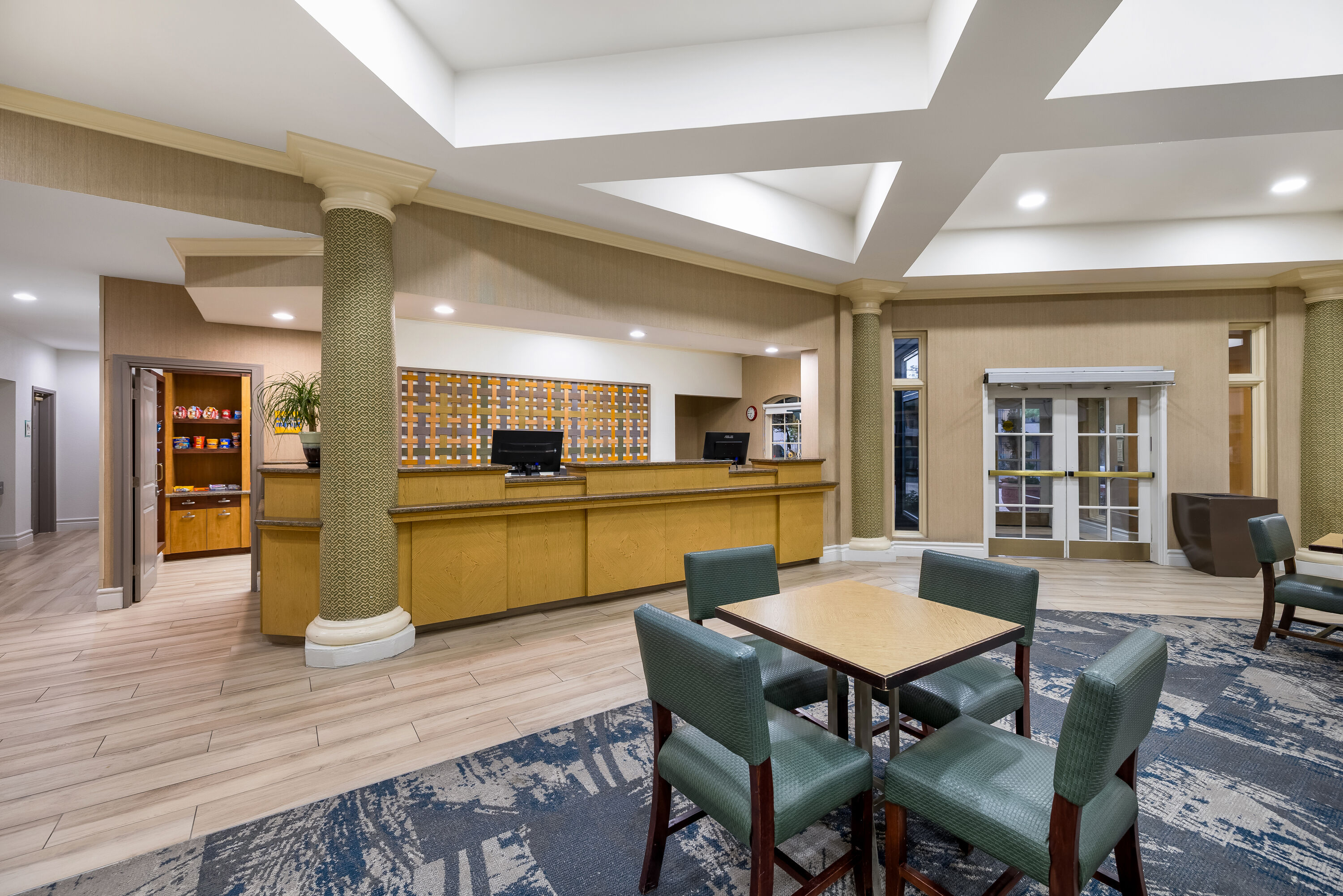 La Quinta Inn & Suites by Wyndham Albuquerque West reception in Albuquerque, New Mexico