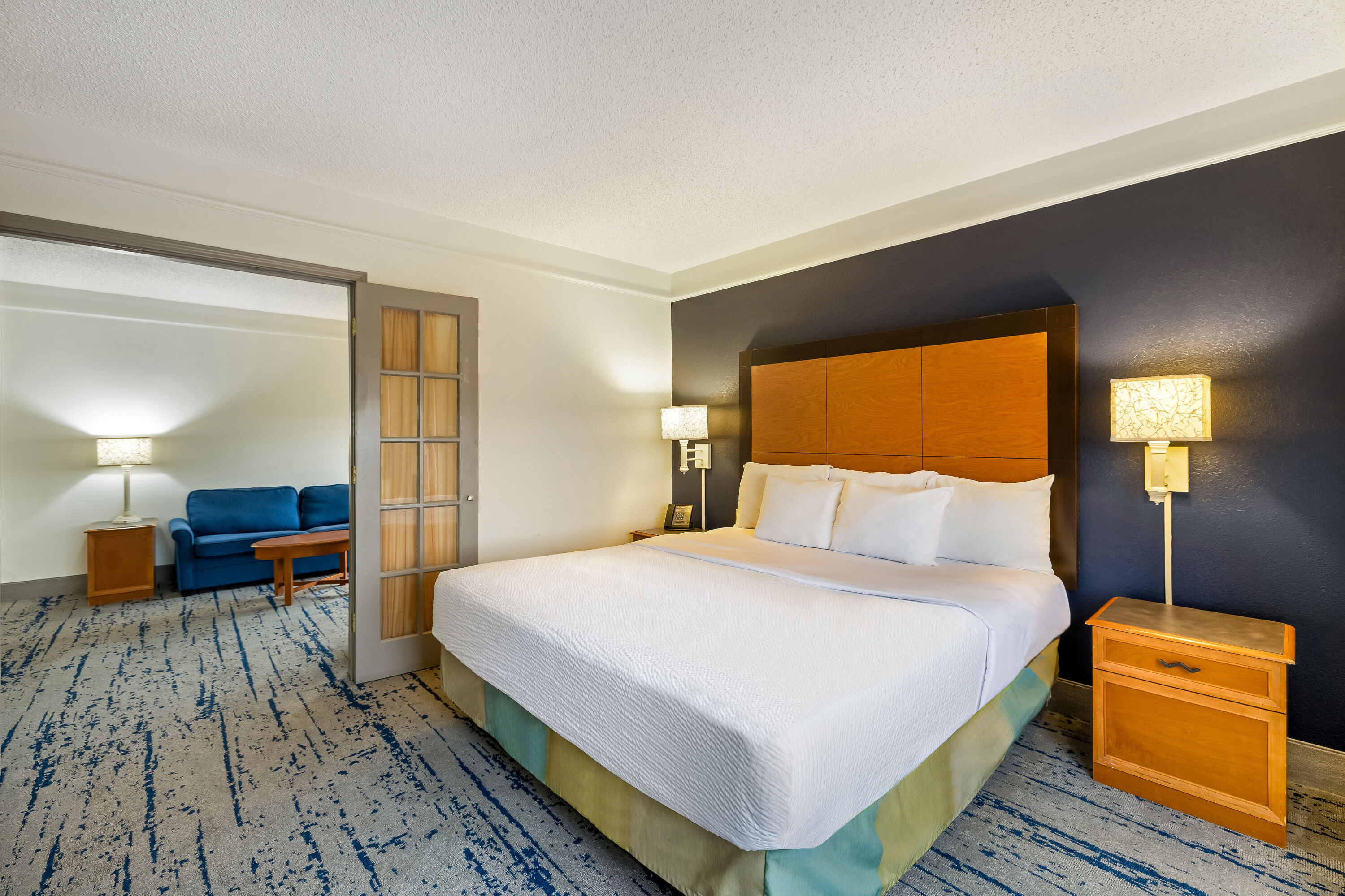 La Quinta Inn & Suites by Wyndham Albuquerque West suite in Albuquerque, New Mexico