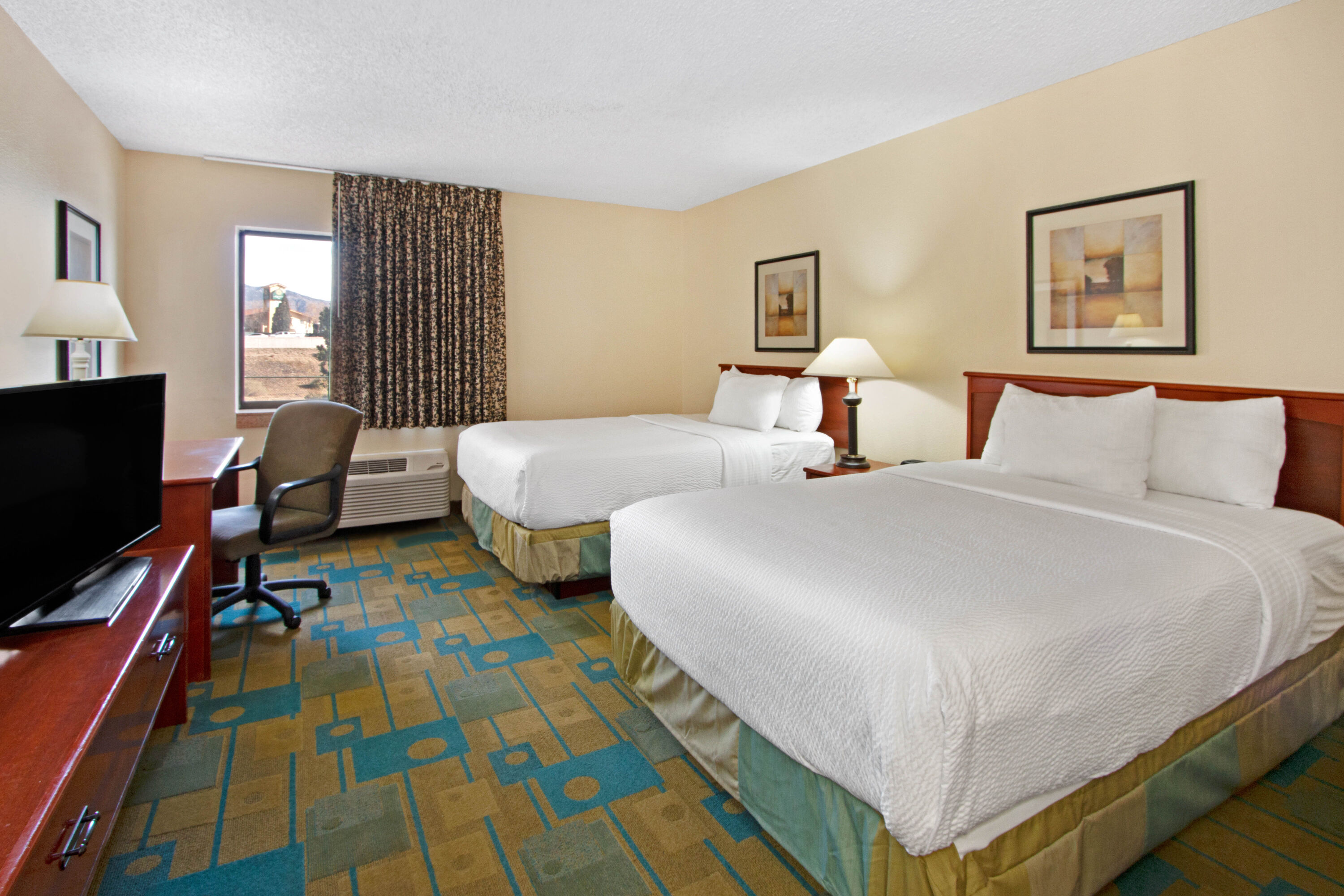 La Quinta Inn & Suites by Wyndham Albuquerque Journal Ctr NW