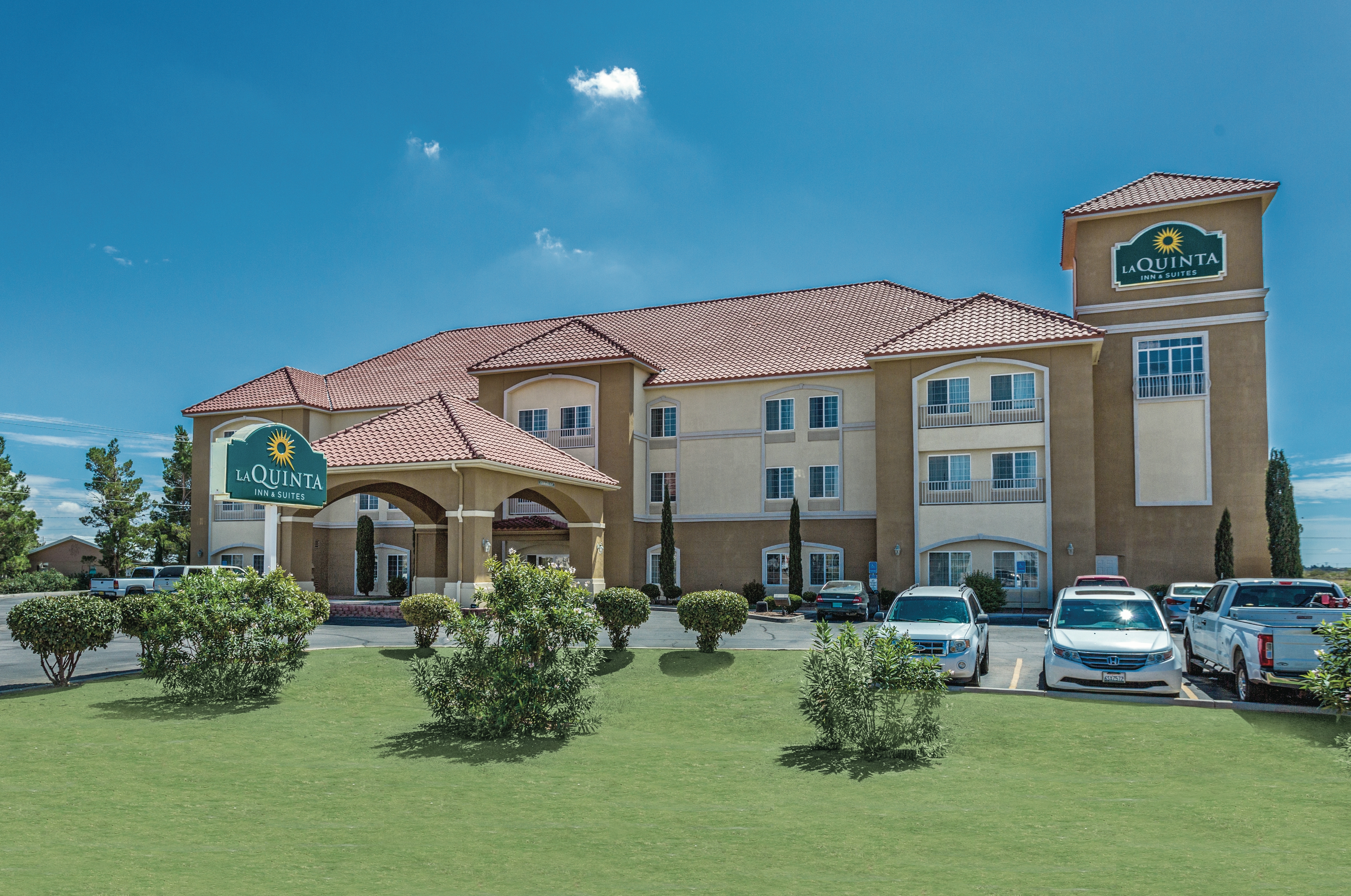 La Quinta Inn & Suites by Wyndham Deming Deming, NM Hotels