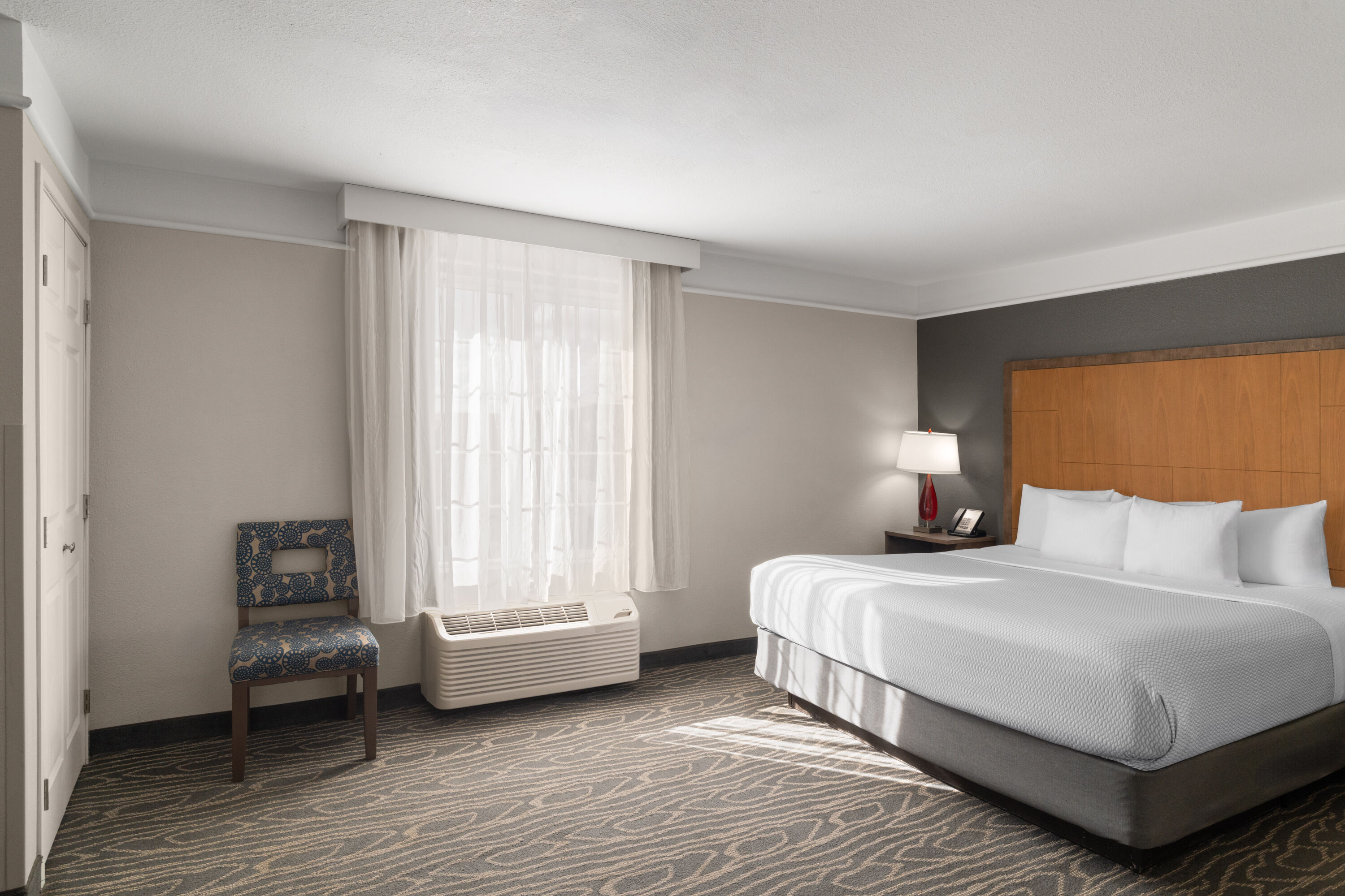 La Quinta Inn & Suites by Wyndham Gallup suite in Gallup, New Mexico