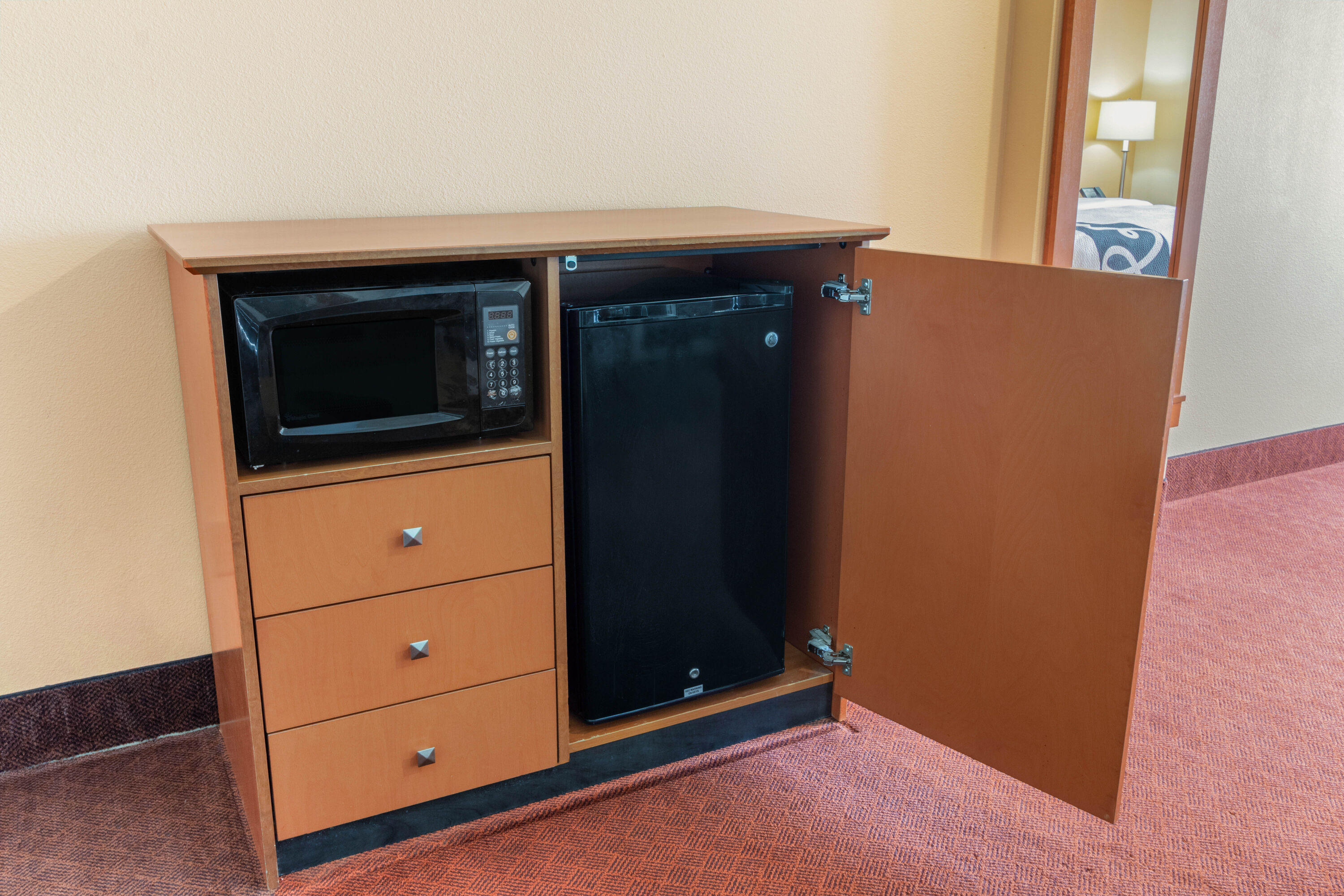 Guest room feature at the La Quinta Inn & Suites by Wyndham Hobbs in Hobbs, New Mexico