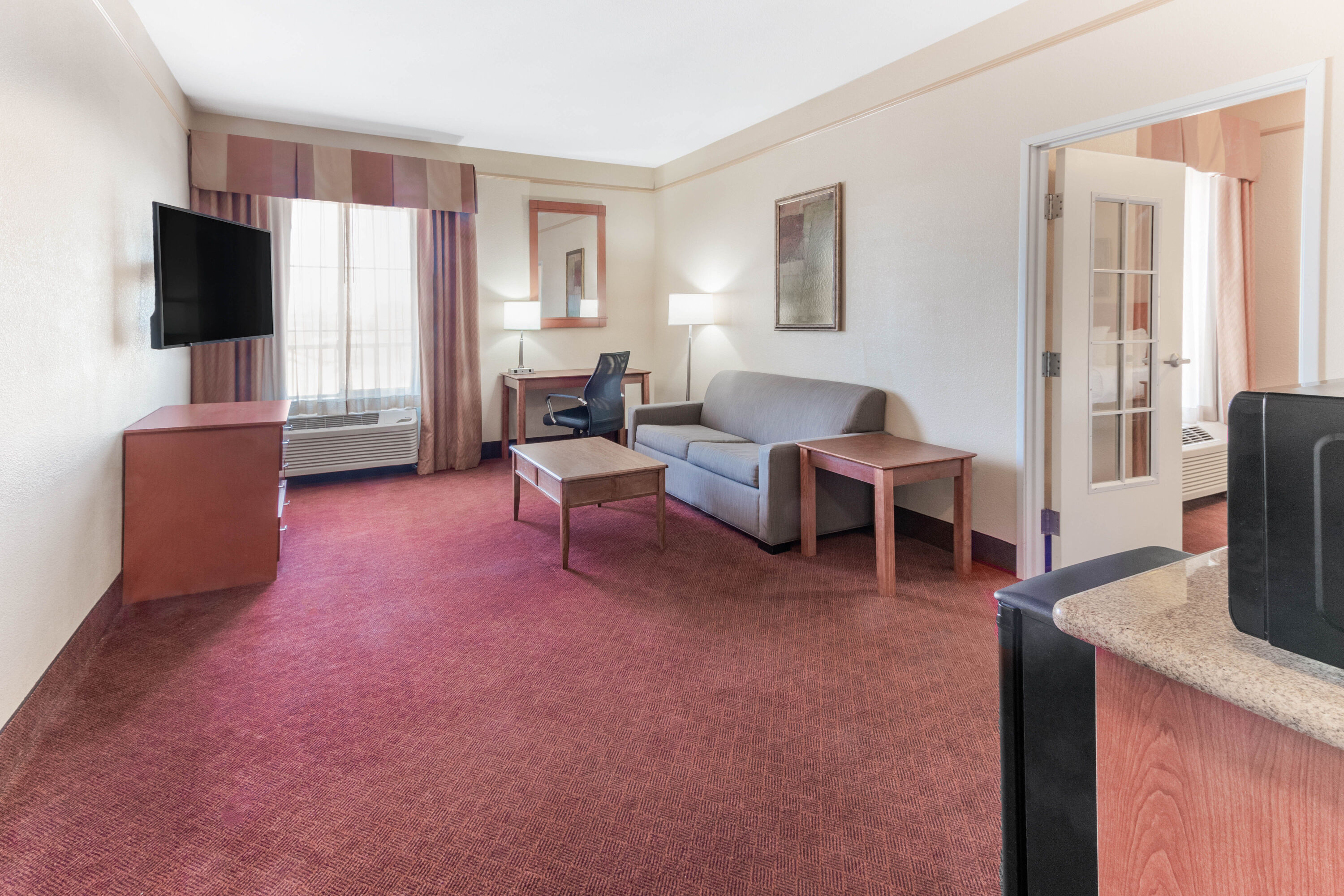 La Quinta Inn & Suites by Wyndham Hobbs Hobbs, NM Hotels
