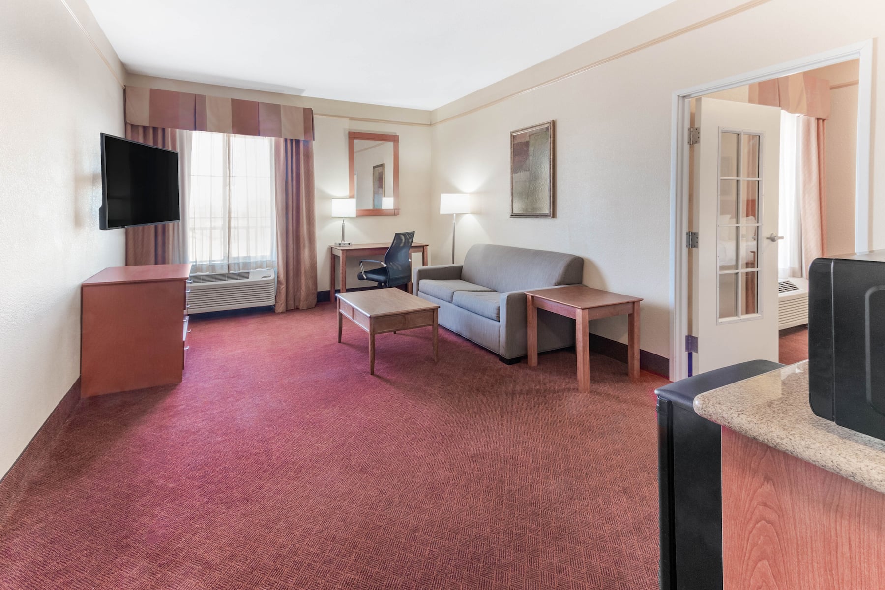 La Quinta Inn & Suites by Wyndham Hobbs Hobbs, NM Hotels