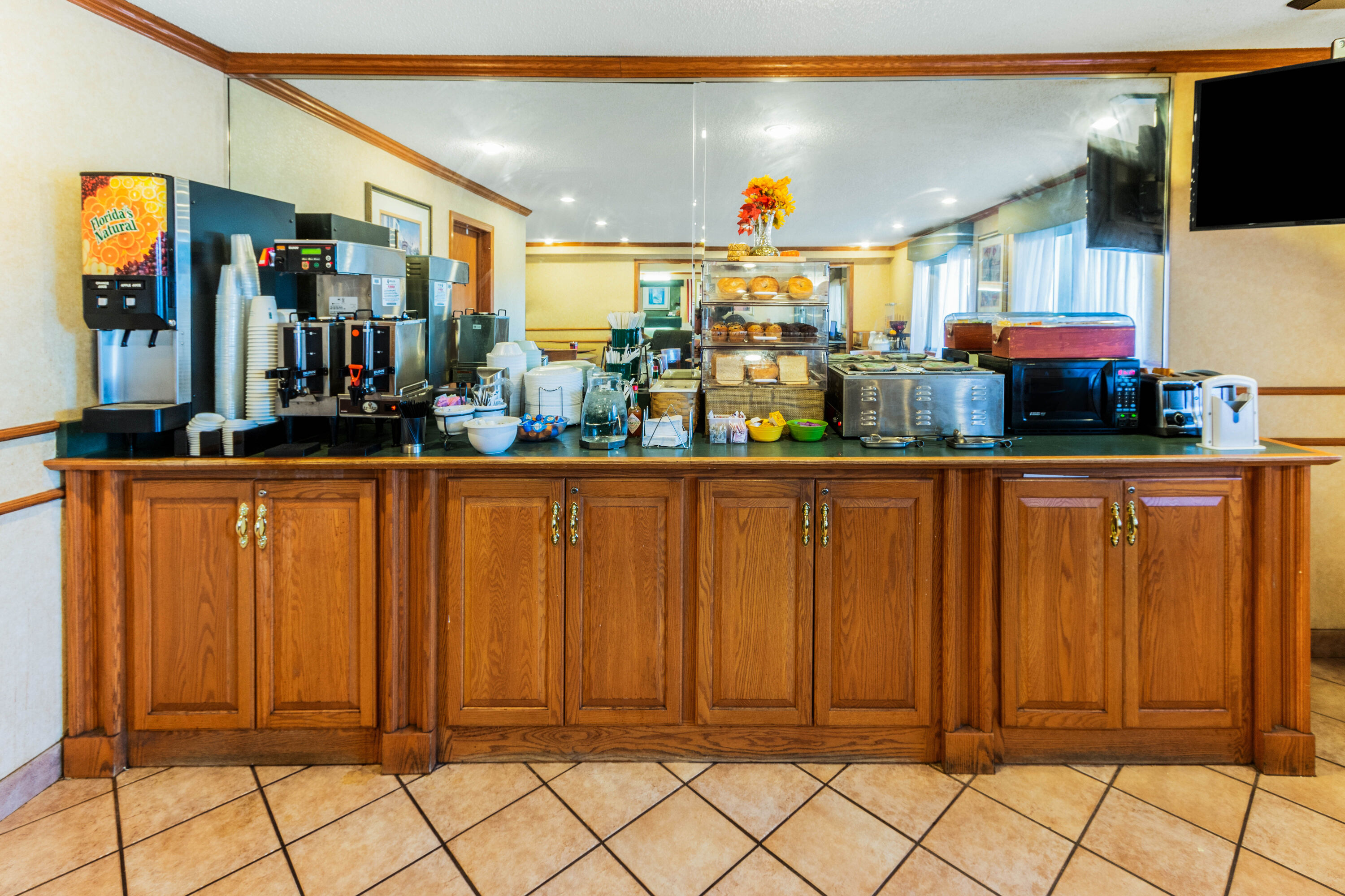 Free breakfast at La Quinta Inn & Suites by Wyndham Las Cruces Organ Mountain in Las Cruces, New Mexico