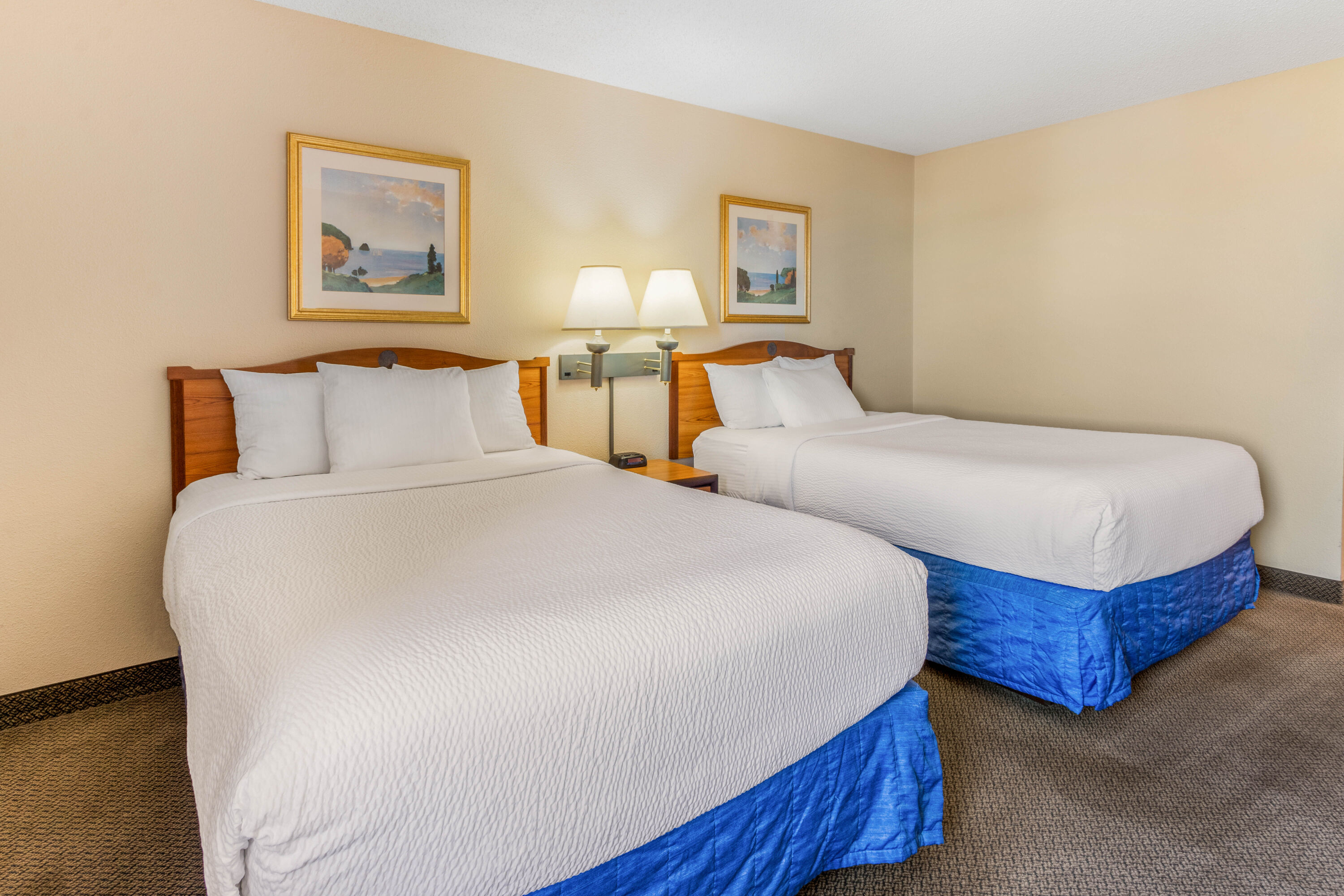 Guest room at the La Quinta Inn & Suites by Wyndham Las Cruces Organ Mountain in Las Cruces, New Mexico