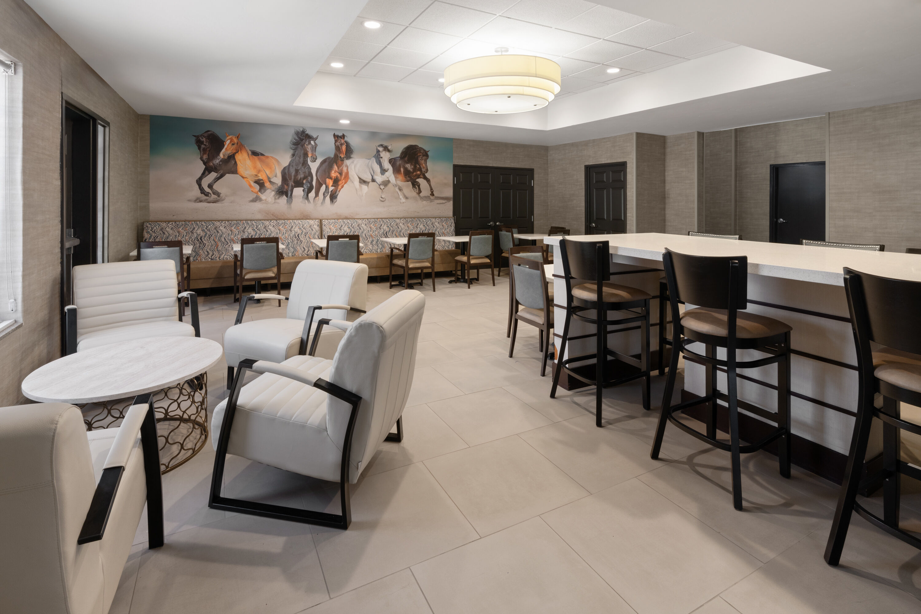 Free breakfast at La Quinta Inn & Suites by Wyndham Ruidoso Downs in Ruidoso Downs, New Mexico