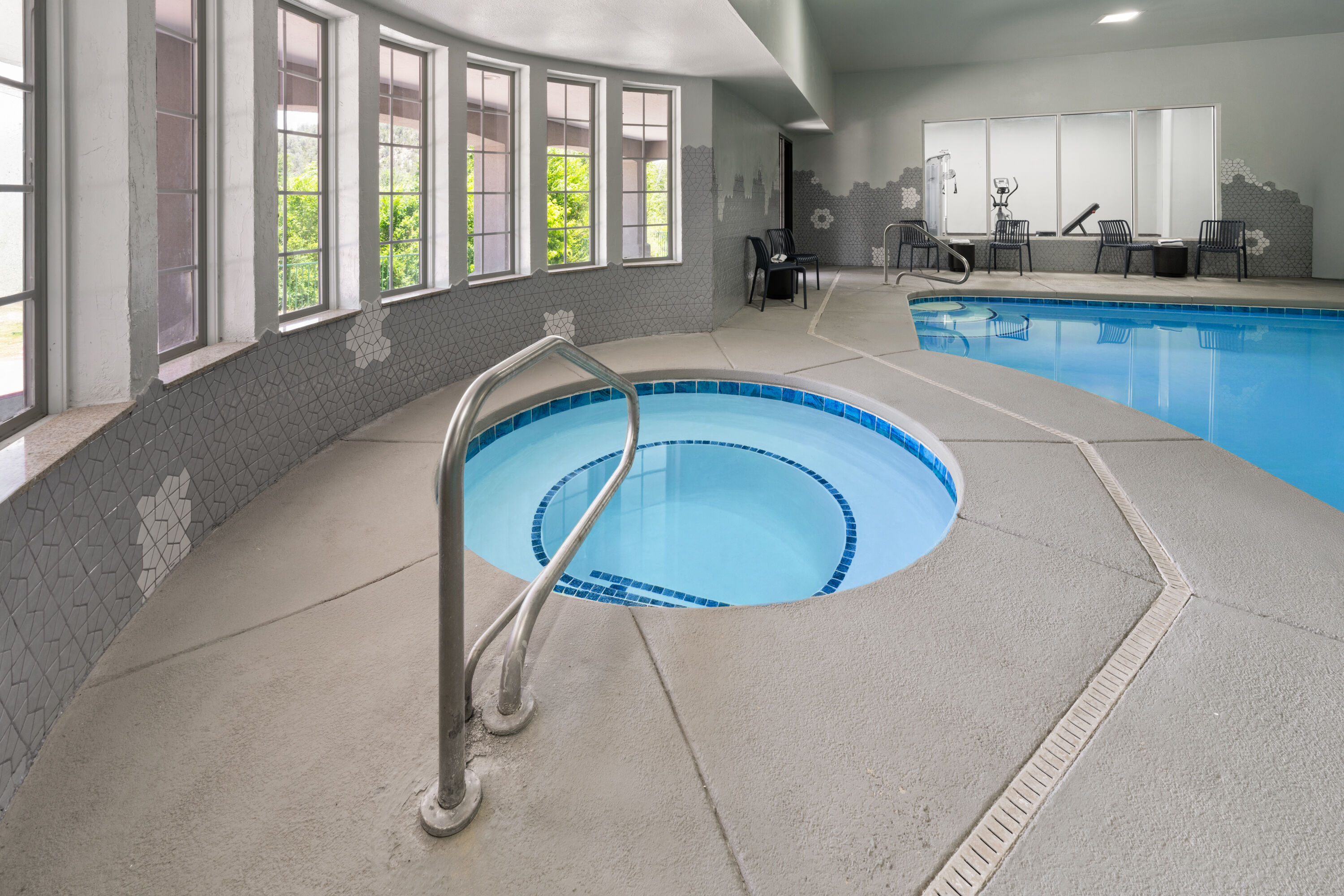 Hot tub at the La Quinta Inn & Suites by Wyndham Ruidoso Downs in Ruidoso Downs, New Mexico