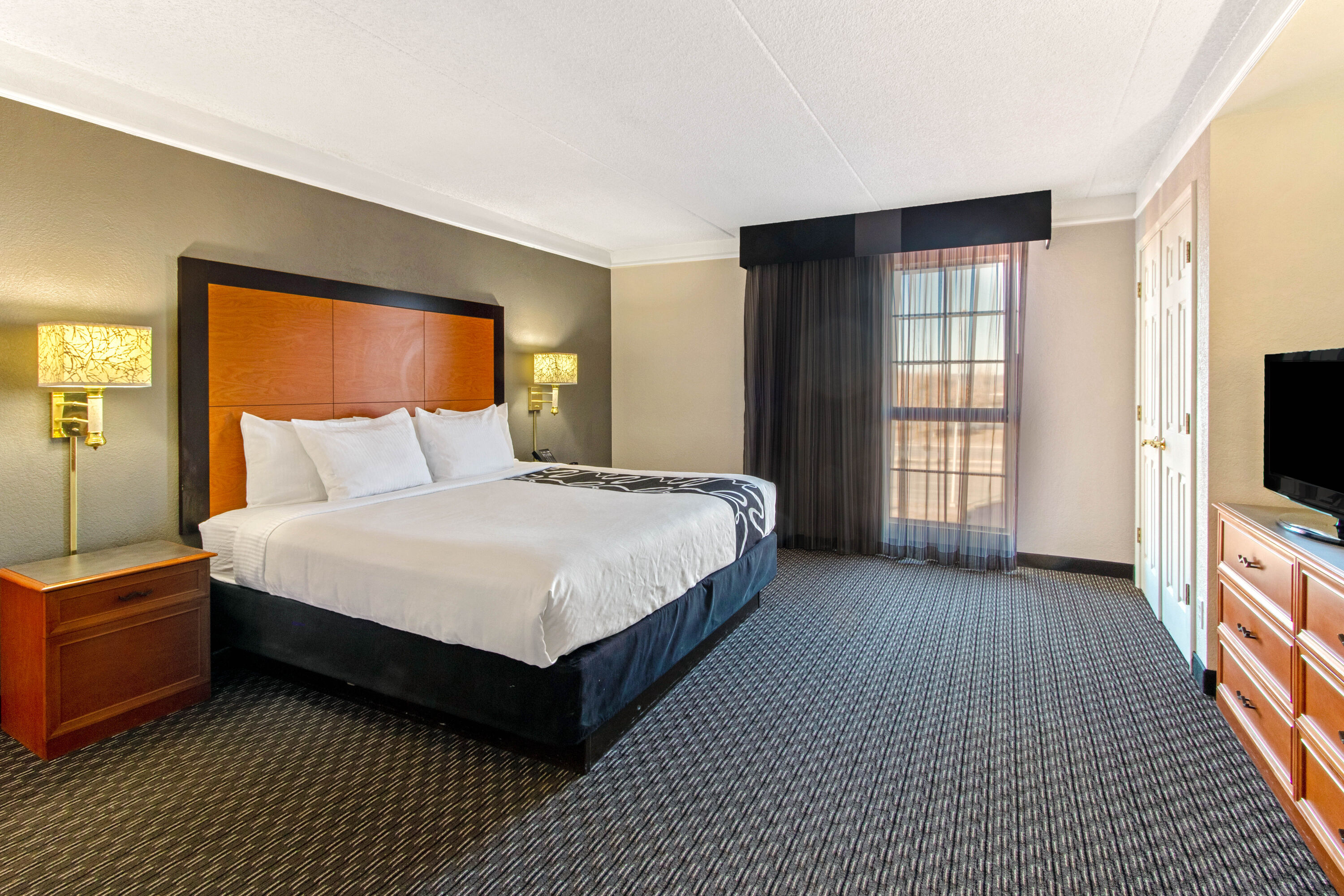 La Quinta Inn by Wyndham Santa Fe suite in Santa Fe, New Mexico