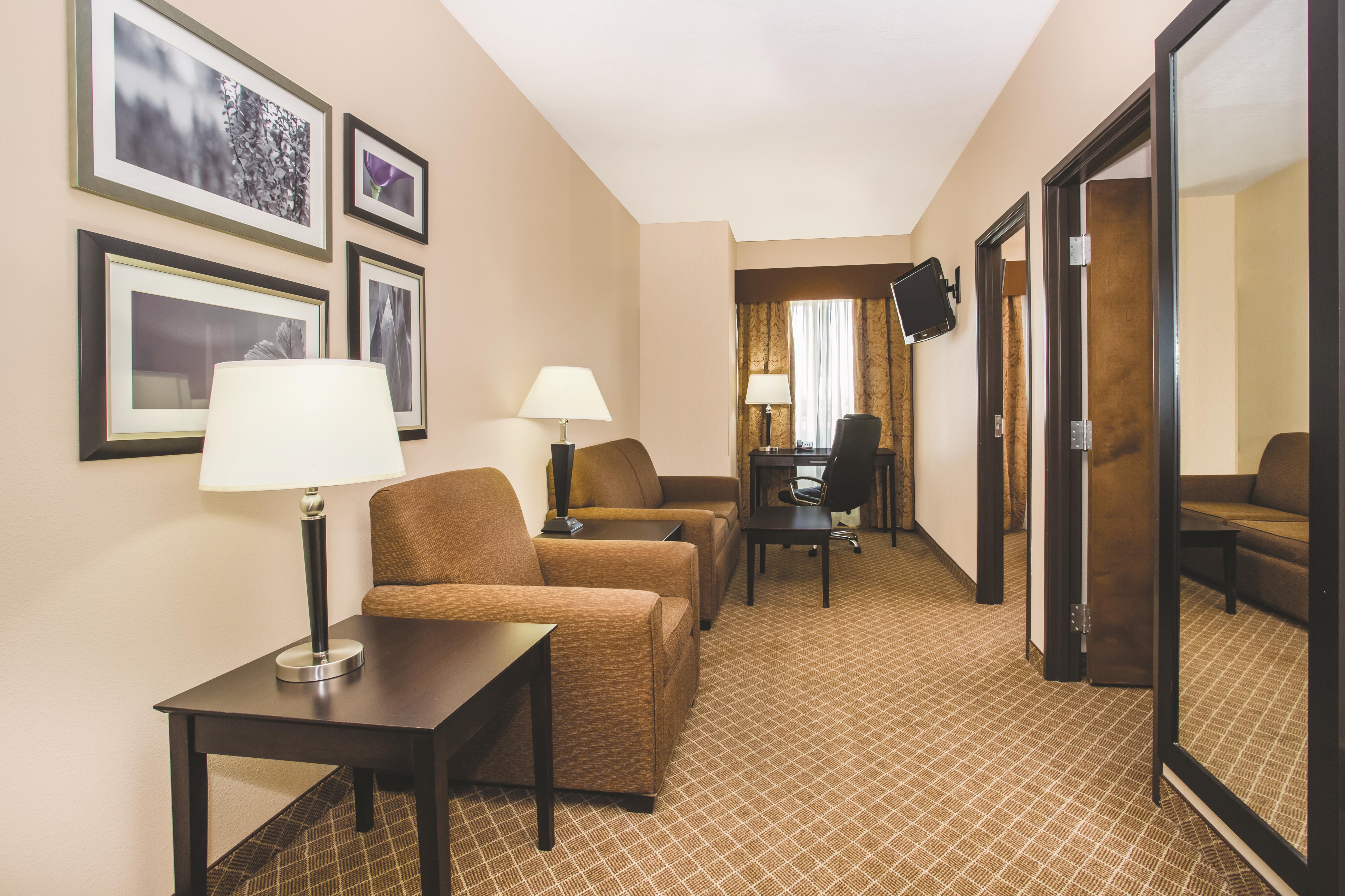 La Quinta Inn & Suites by Wyndham Ely Ely, NV Hotels
