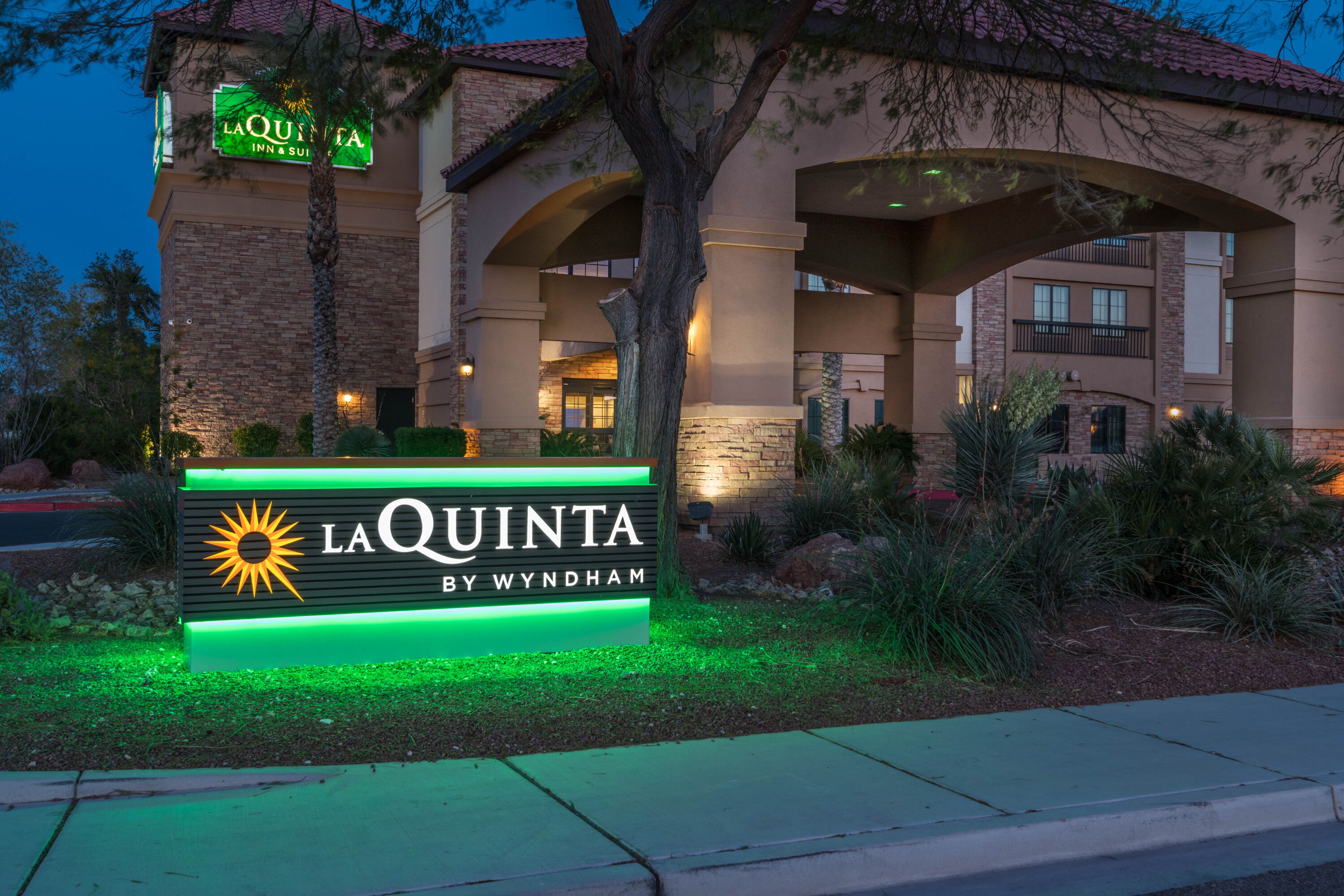 La Quinta Inn & Suites by Wyndham Las Vegas Airport South Las Vegas