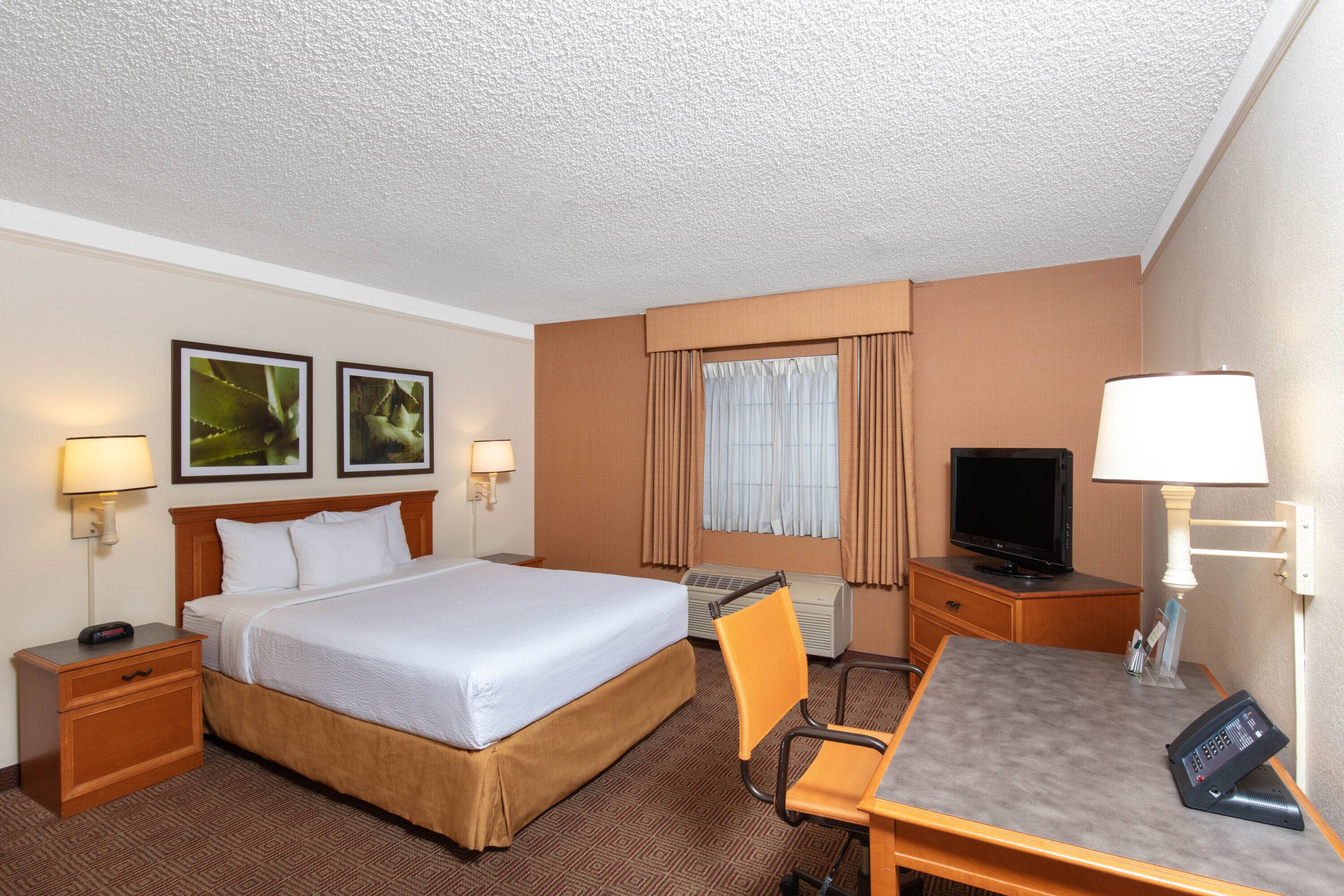 la quinta by wyndham las vegas airport n conv