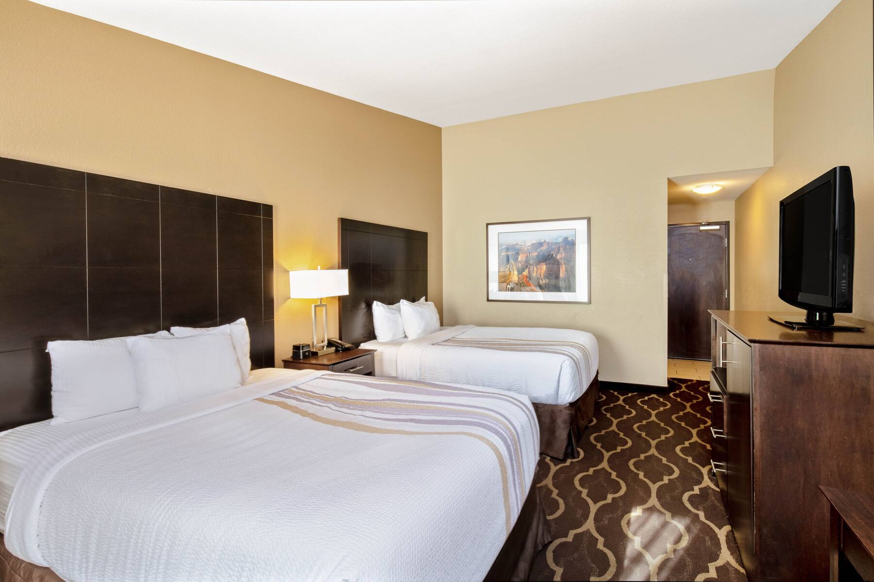 La Quinta Inn & Suites by Wyndham Las Vegas Tropicana ...