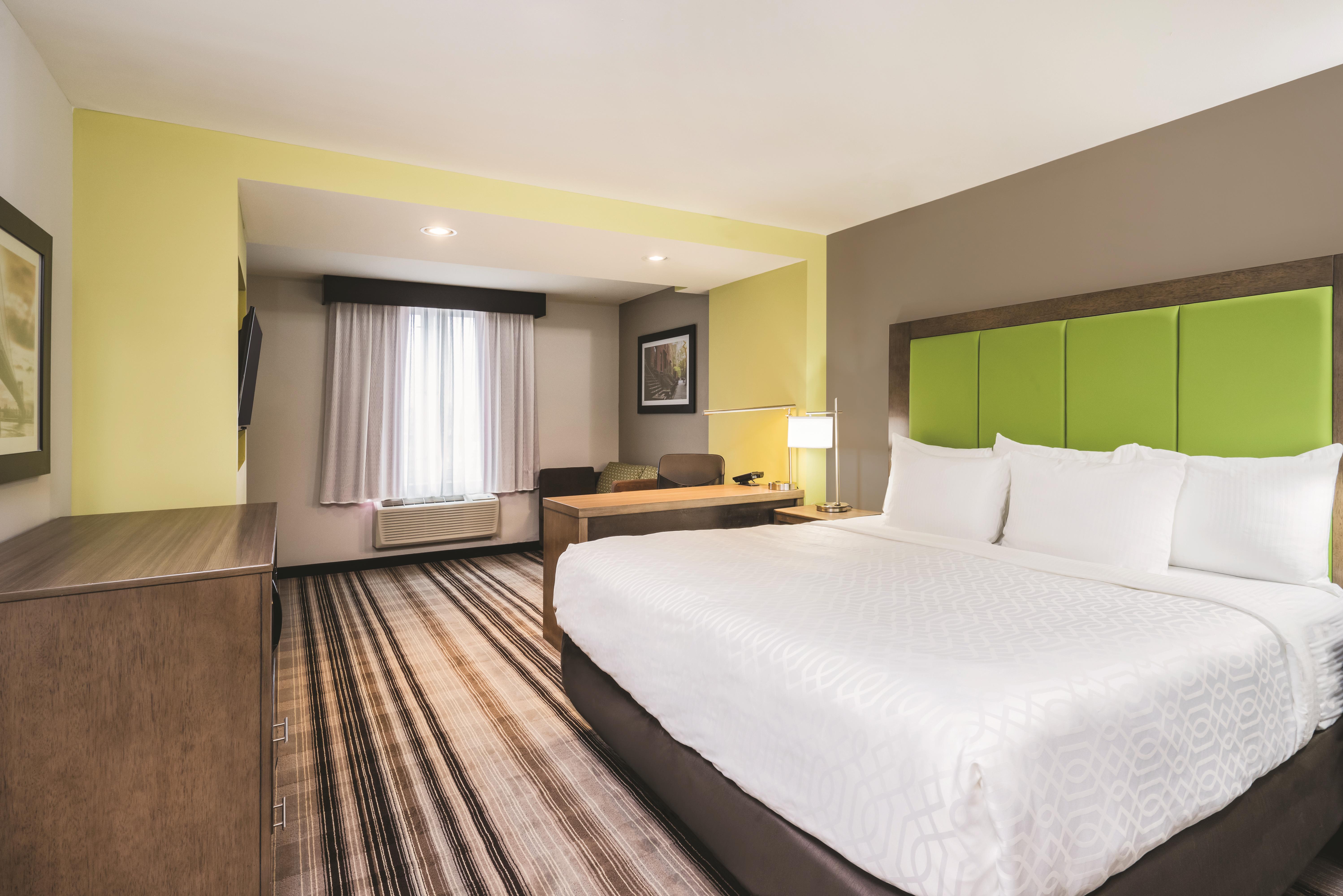 Guest room at the La Quinta Inn & Suites by Wyndham Brooklyn Central in Brooklyn, New York