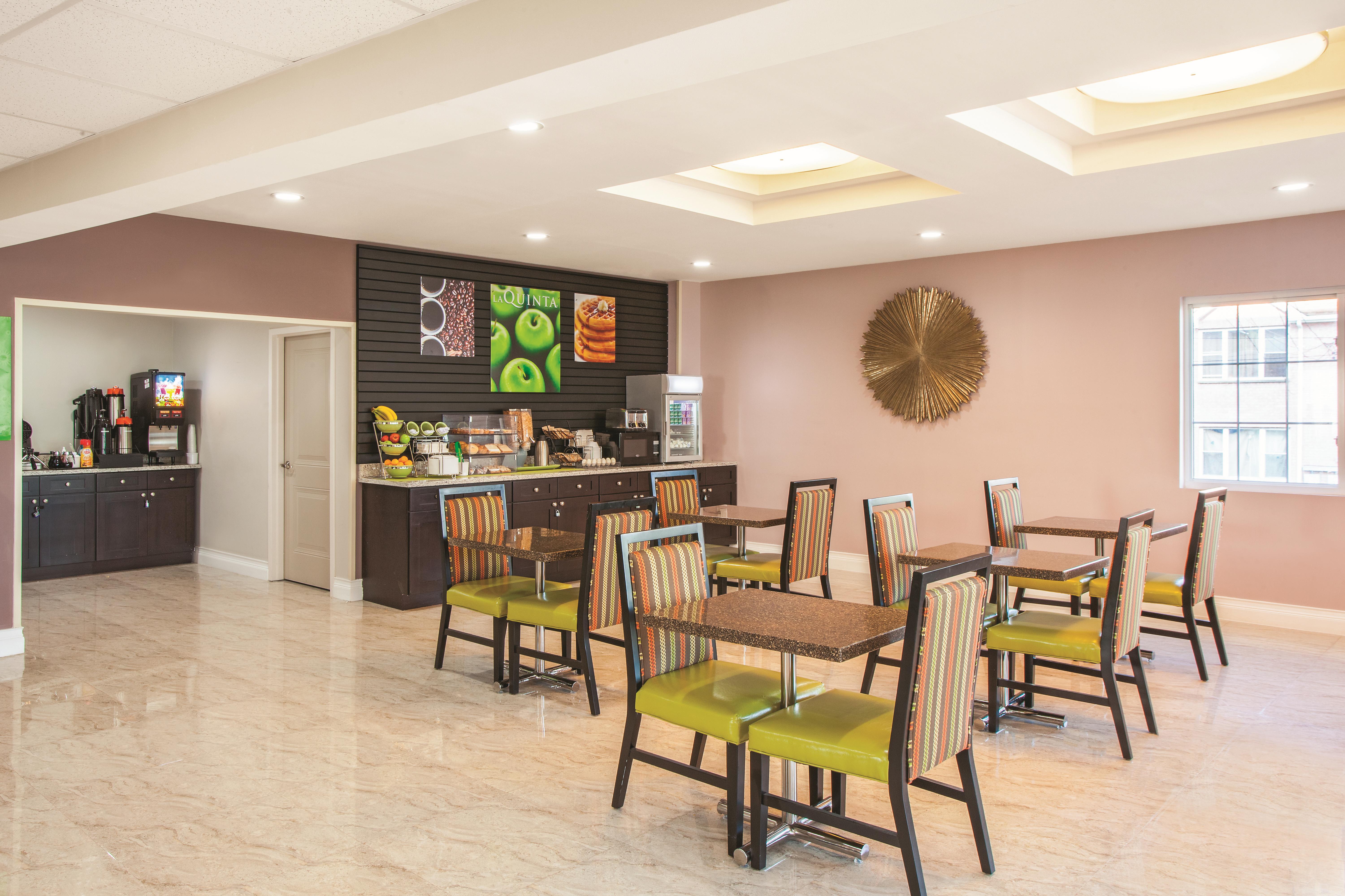 La Quinta By Wyndham Far Rockaway Jfk Airport Far